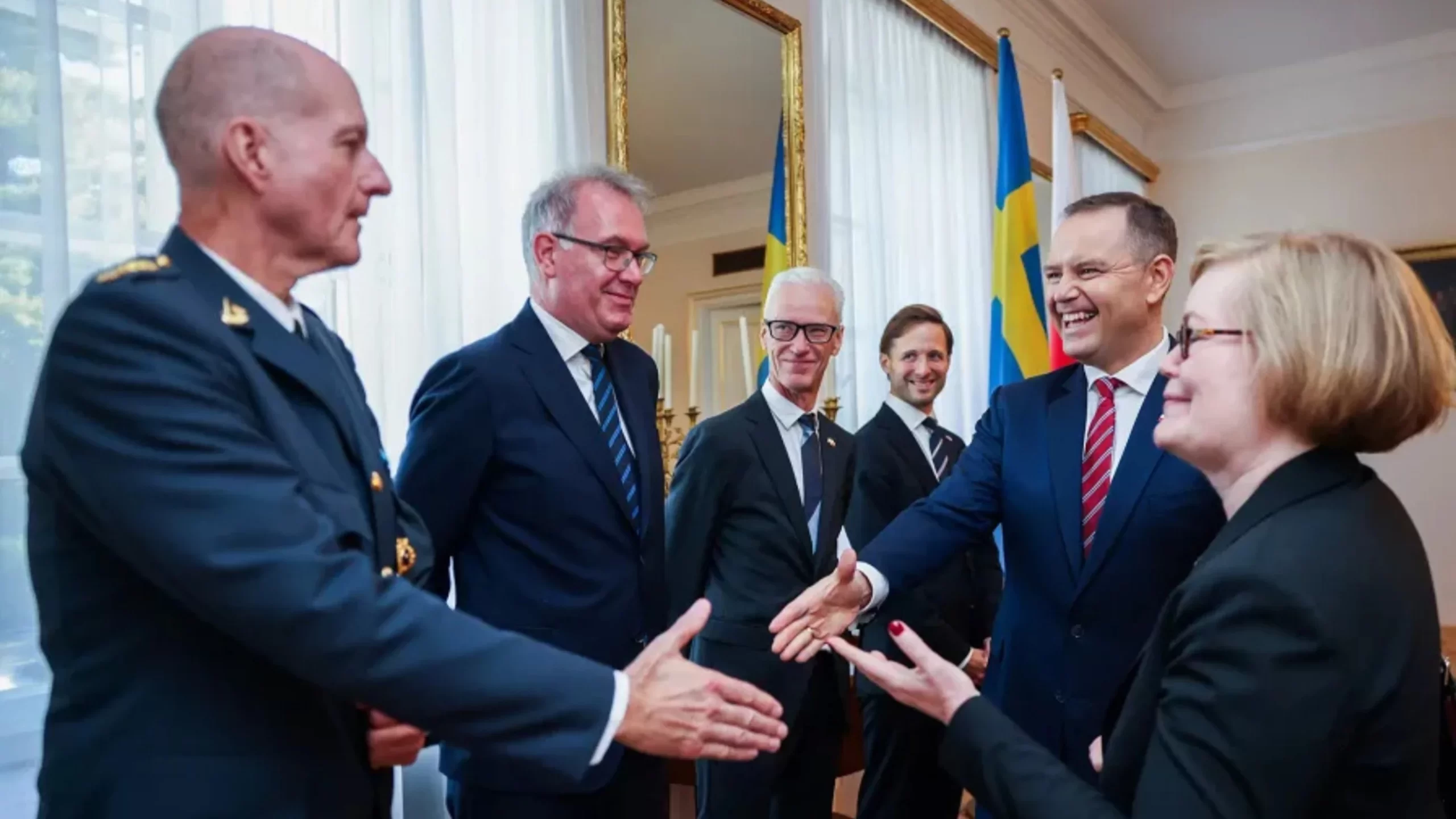 Belweder w centrum światowej dyplomacji. Prezydent Nawrocki przyjął sześciu dyplomatów Belweder w centrum światowej dyplomacji. Prezydent Nawrocki przyjął sześciu dyplomatów
