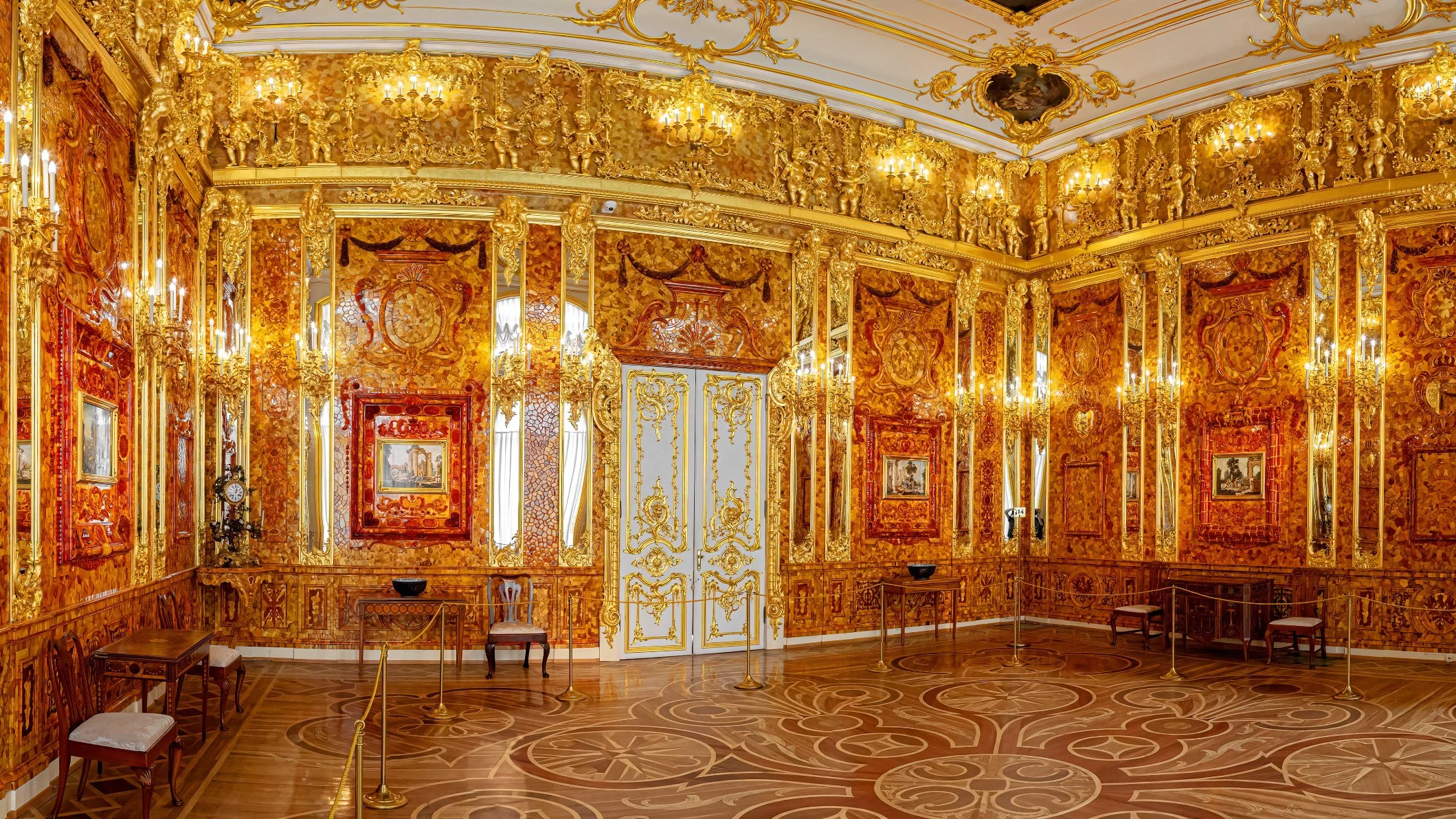 Bursztynowa Komnata odnaleziona w Polsce? Absolutna sensacja! Bursztynowa Komnata odnaleziona w Polsce? Absolutna sensacja!