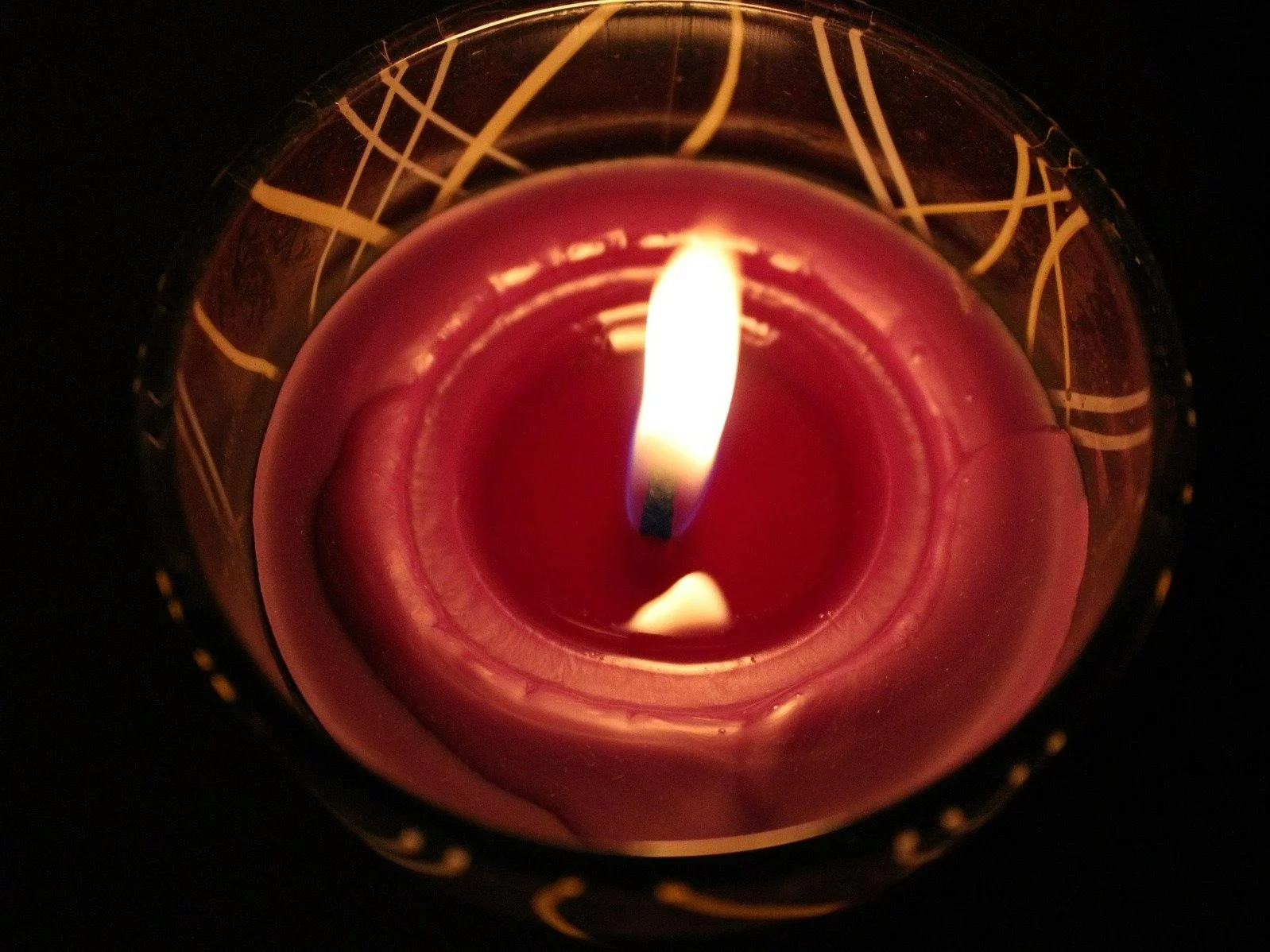 Dodaj tę przyprawę do znicza. Będzie świecić dłużej Dodaj tę przyprawę do znicza. Będzie świecić dłużej