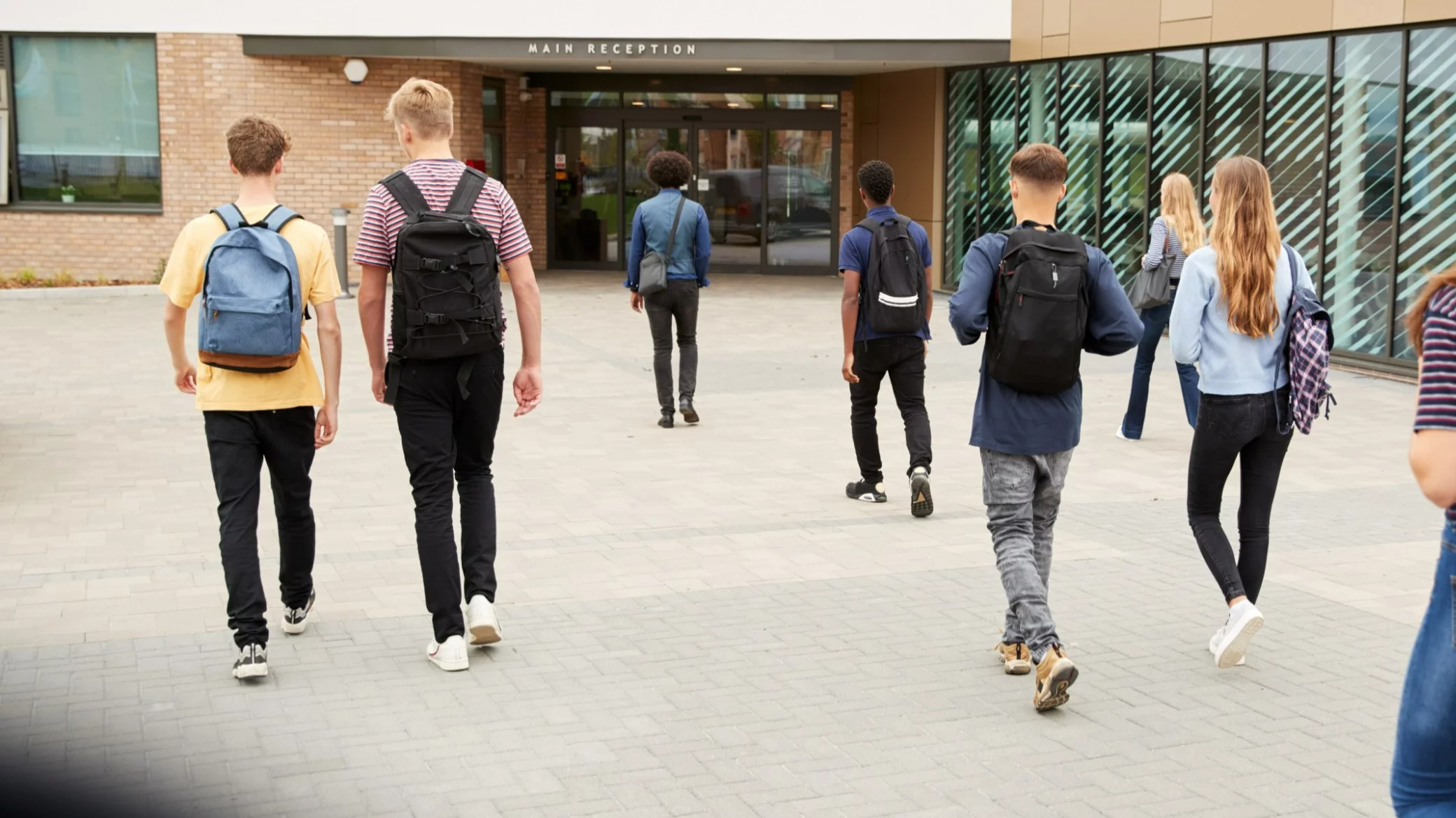 Dwa dni bez zajęć w szkole? Decyzja należy do dyrektorów