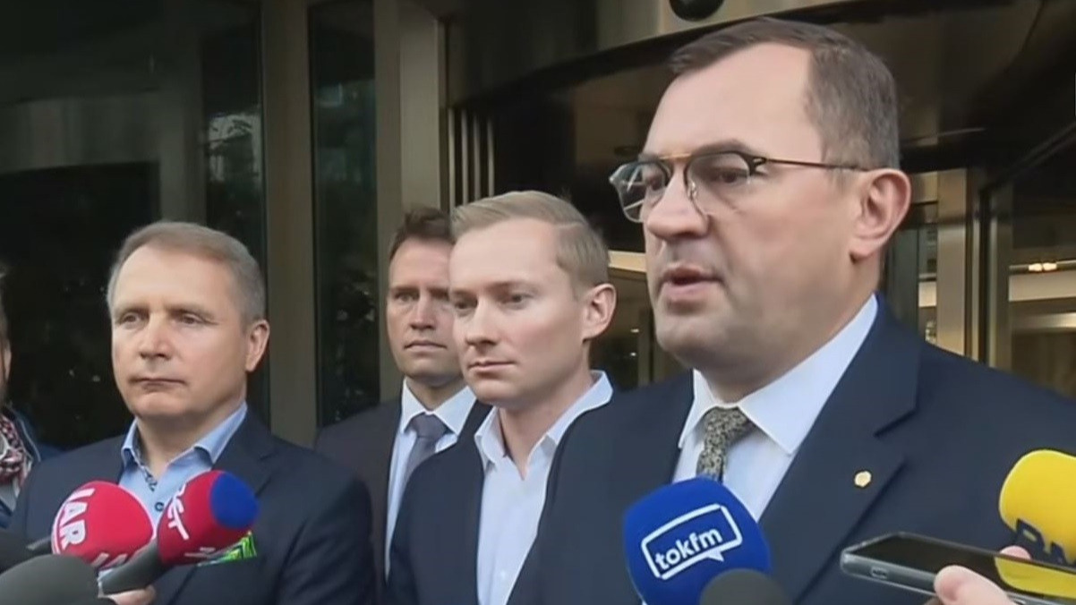 Afera CPK. Minister rolnictwa i szef KOWR o przełomie ws. słynnej działki Afera CPK. Minister rolnictwa i szef KOWR o przełomie ws. słynnej działki