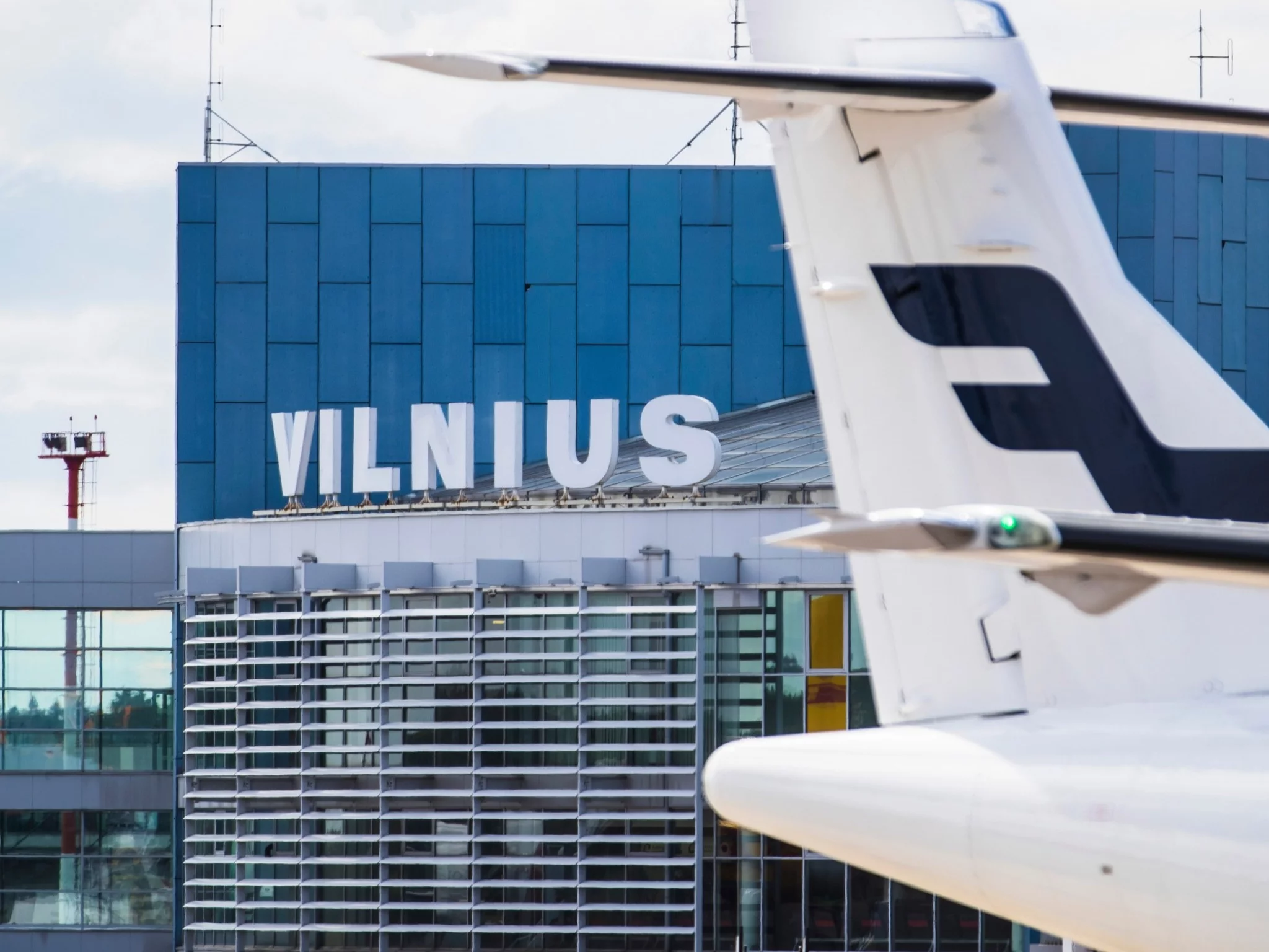 Lotnisko w Wilnie zamknięte. Na radarach balony z Białorusi Lotnisko w Wilnie zamknięte. Na radarach balony z Białorusi
