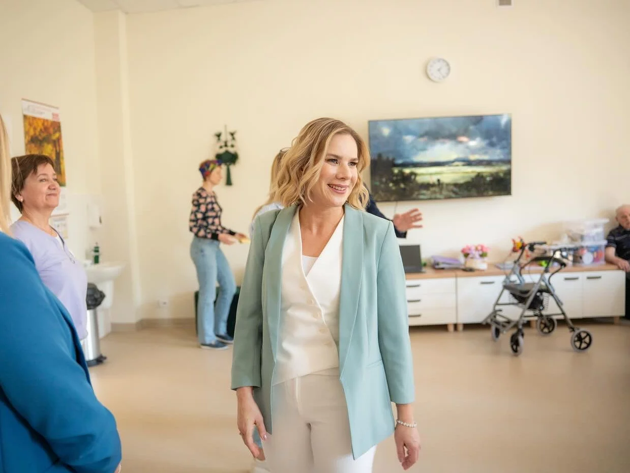 Pierwsza dama jest już emerytką. Jaka suma może wpływać na jej konto? Pierwsza dama jest już emerytką. Jaka suma może wpływać na jej konto?