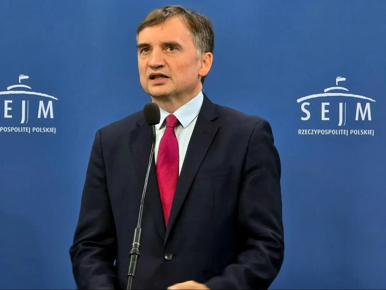 Sikorski podjął decyzję w sprawie Ziobry. „Na wniosek prokuratury”