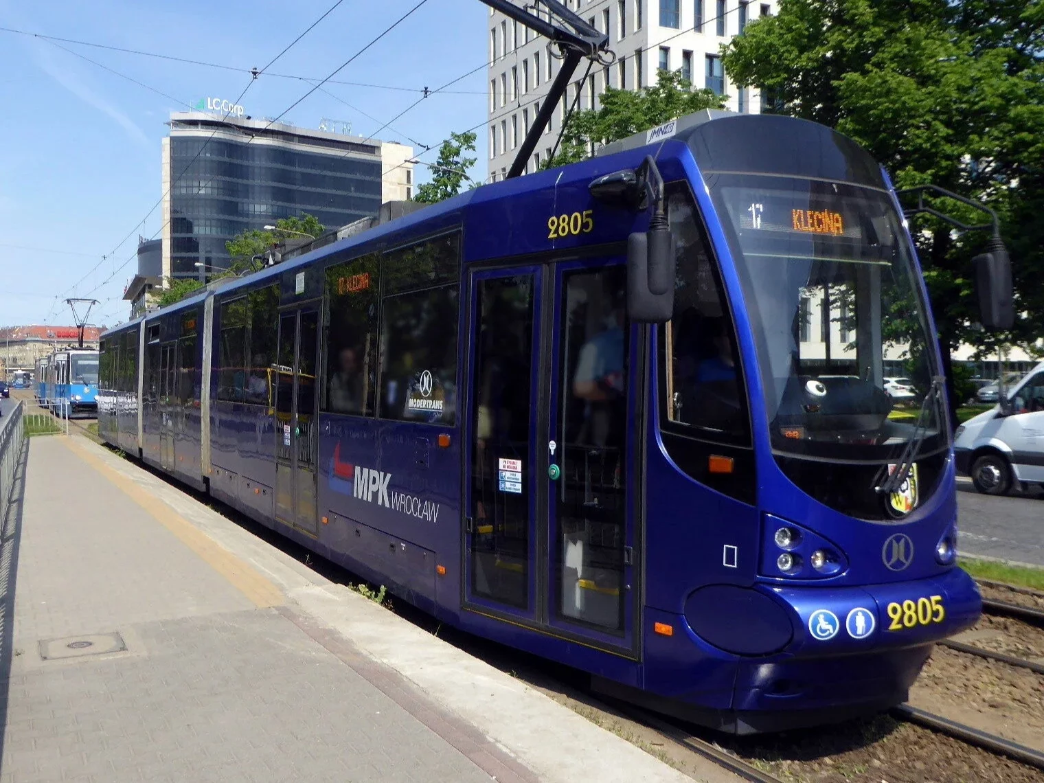 Zderzenie tramwajów we Wrocławiu. Centrum było sparaliżowane Zderzenie tramwajów we Wrocławiu. Centrum było sparaliżowane