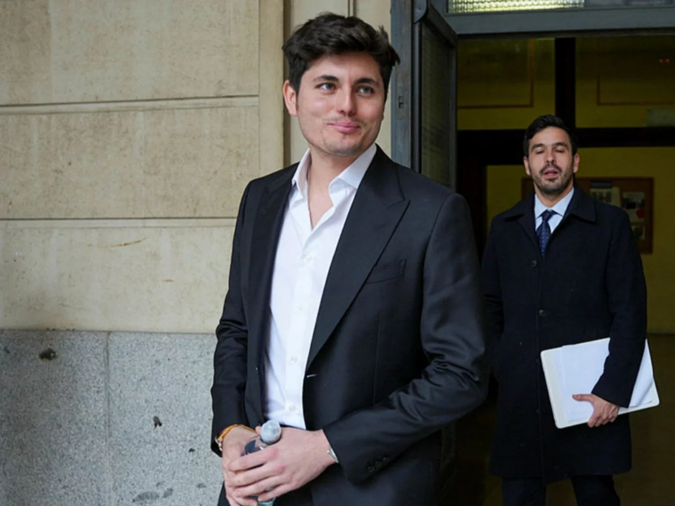 Obraża polityków i wywołuje protesty. To nowy idol młodej prawicy Obraża polityków i wywołuje protesty. To nowy idol młodej prawicy