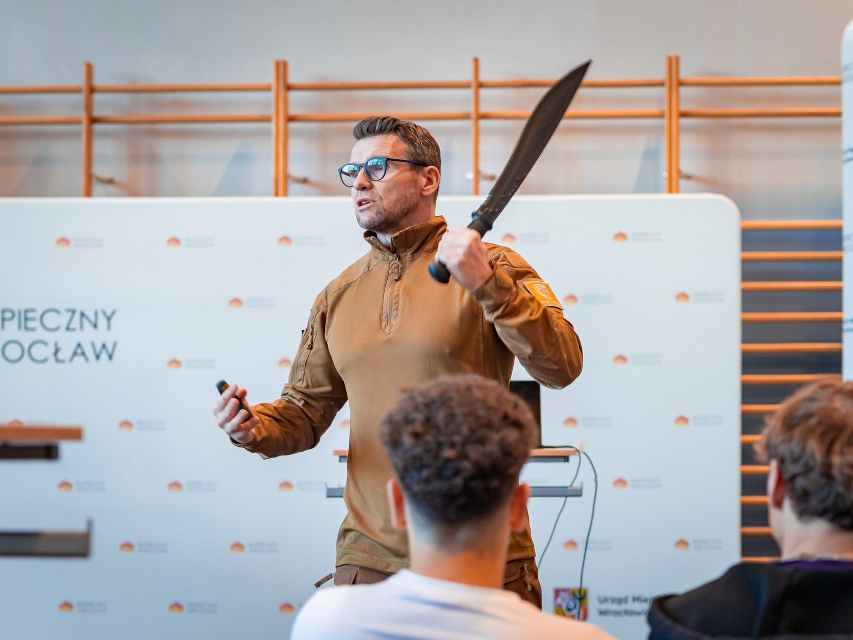 Tak szkoły chcą przygotować uczniów na najgorsze. Rozpoczął się nowy program Tak szkoły chcą przygotować uczniów na najgorsze. Rozpoczął się nowy program