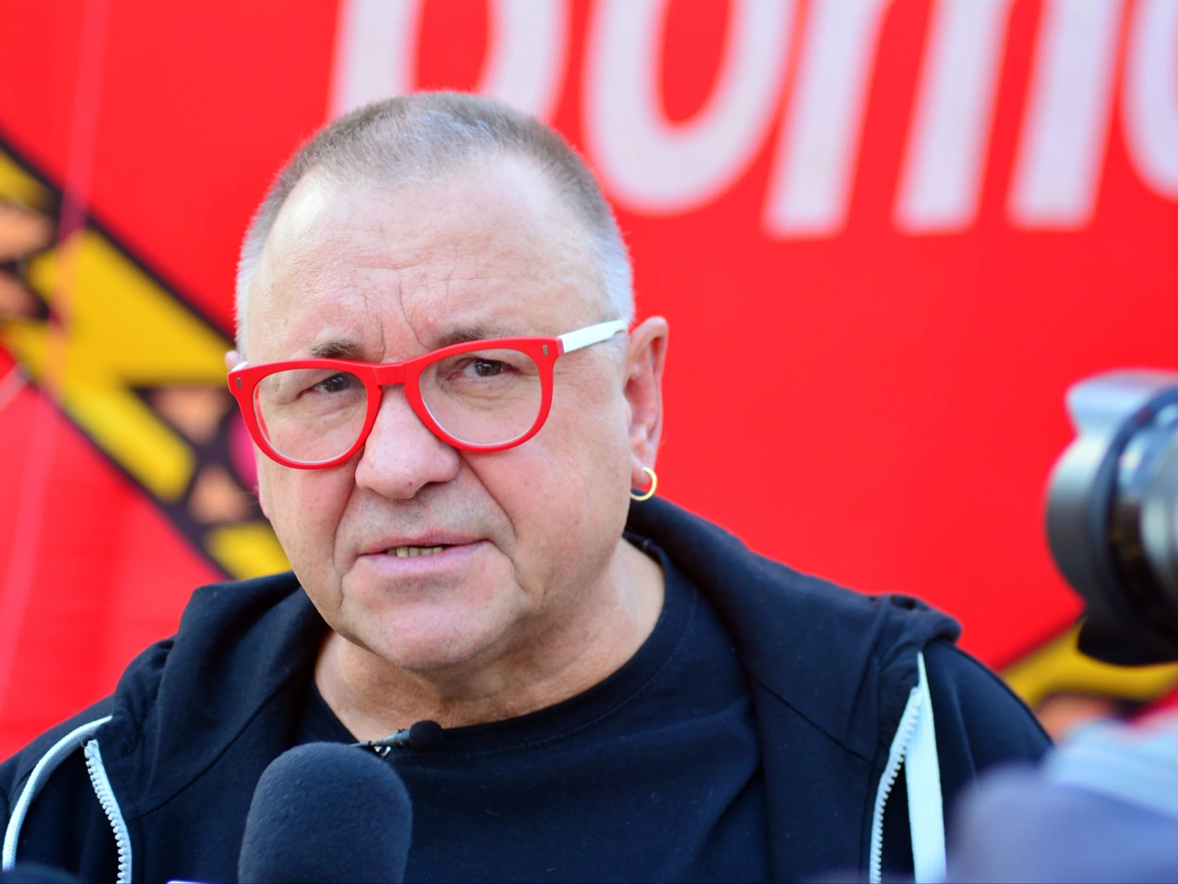 Tak WOŚP zareagowała na akcję Biedronia. Padły gorzkie słowa Tak WOŚP zareagowała na akcję Biedronia. Padły gorzkie słowa