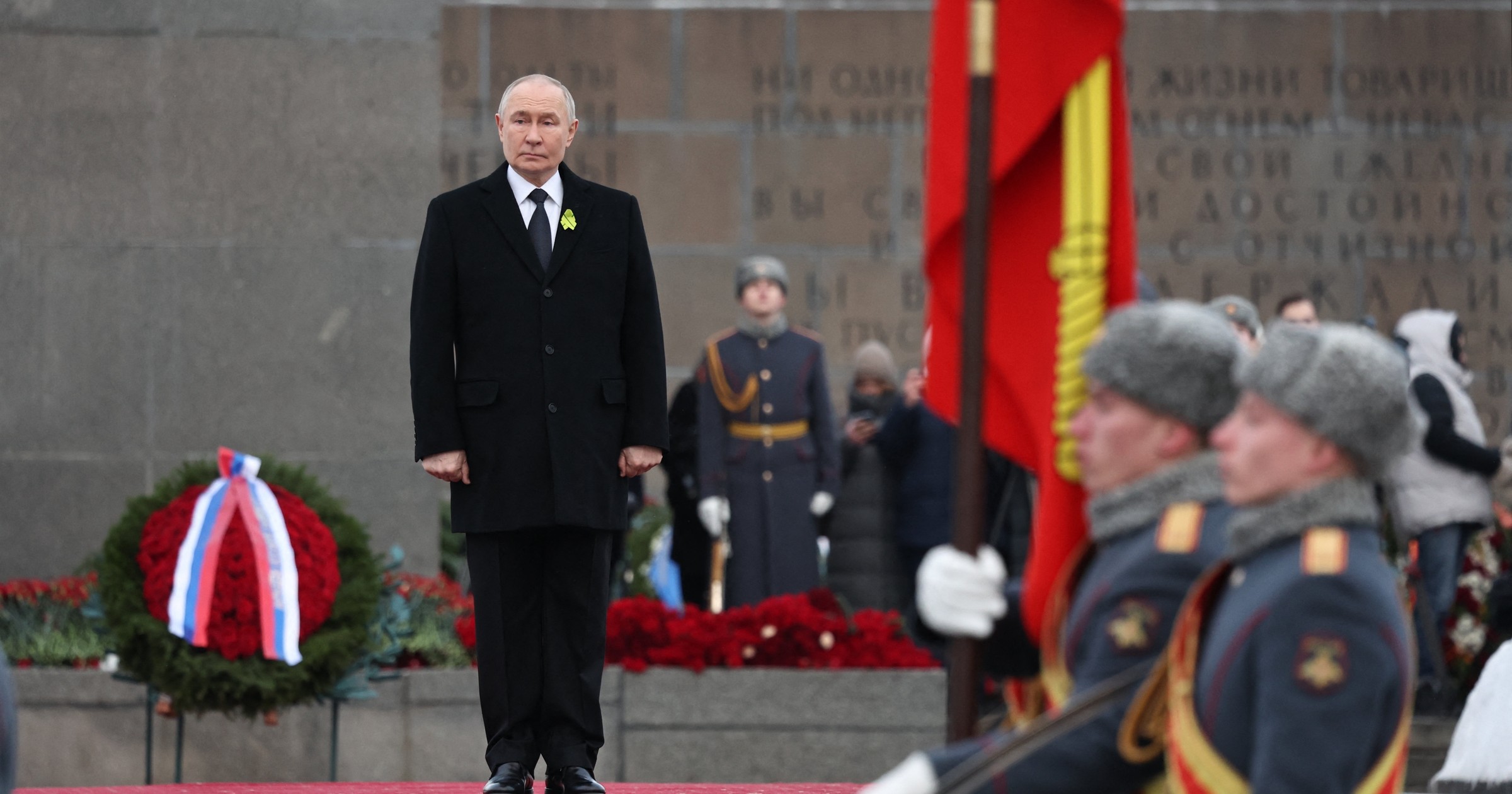 Kilkanaście metrów dziennie. Tak kompromituje się armia Putina. Chce zatuszować porażkę