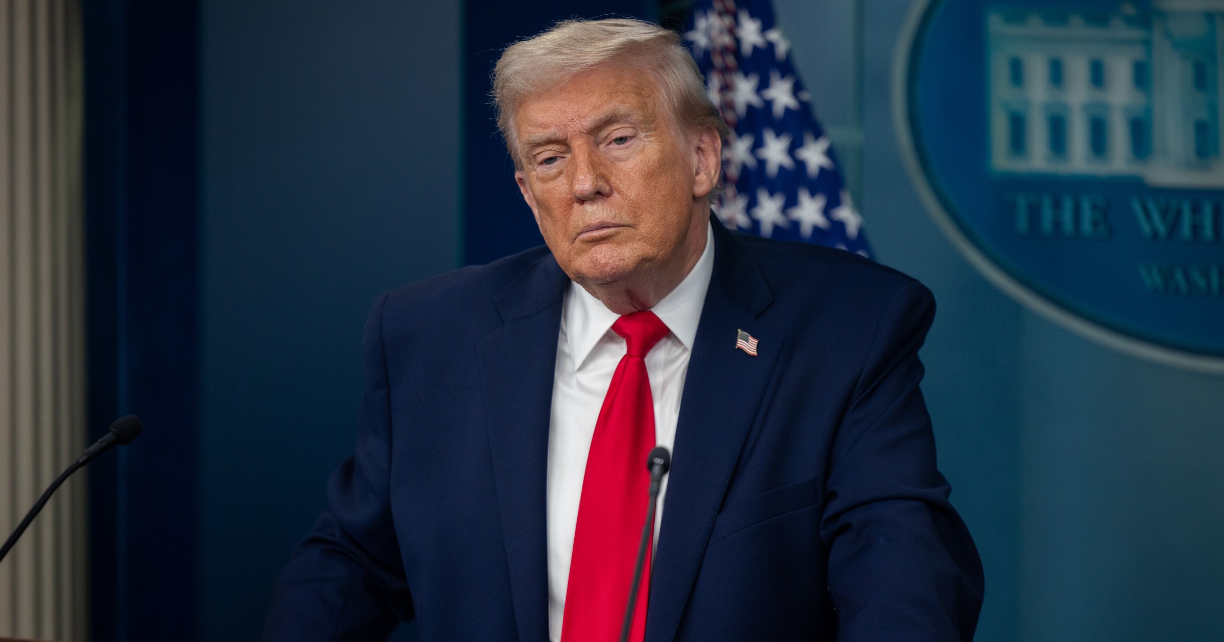 Najważniejszą dla siebie bitwę Donald Trump już być może przegrał. Poparcie dla niego leci na łeb na szyję. "Jego koalicja się rozpadła"