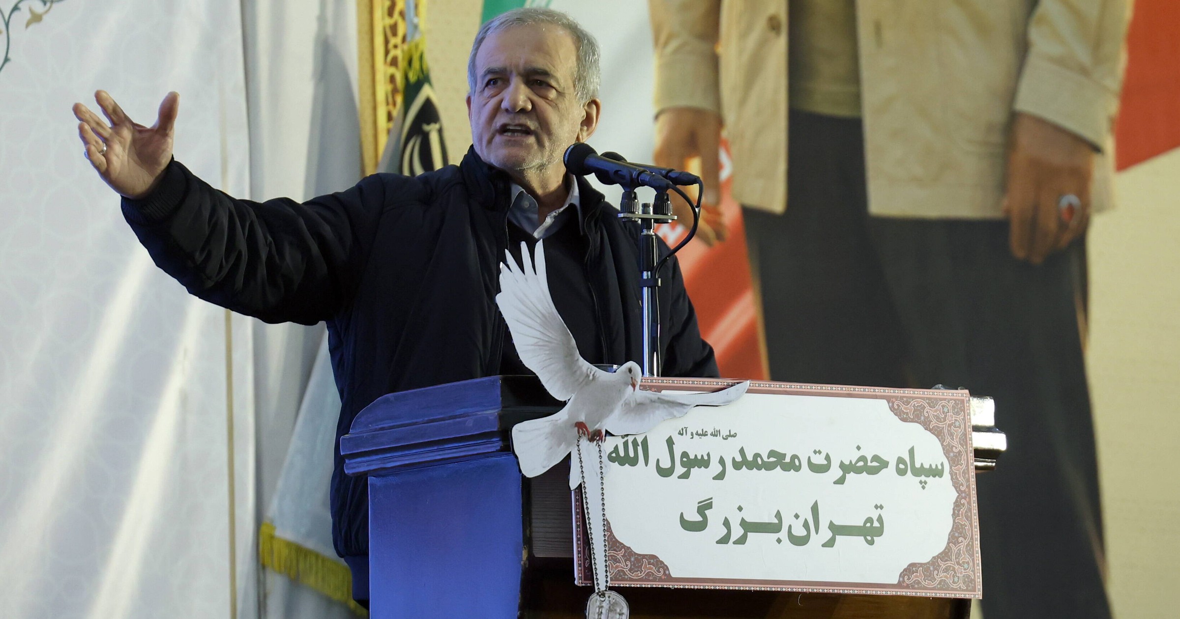 Napięcia wokół Iranu rosną. Prezydent oskarża Zachód. "Chcieli rozerwać ten kraj"