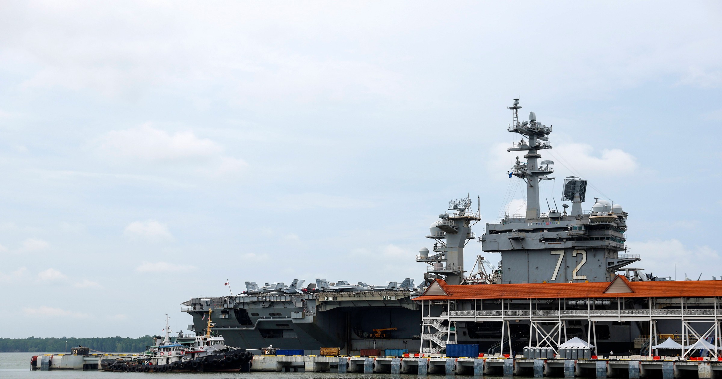 Rośnie napięcie na Bliskim Wschodzie. Amerykański lotniskowiec już w regionie
