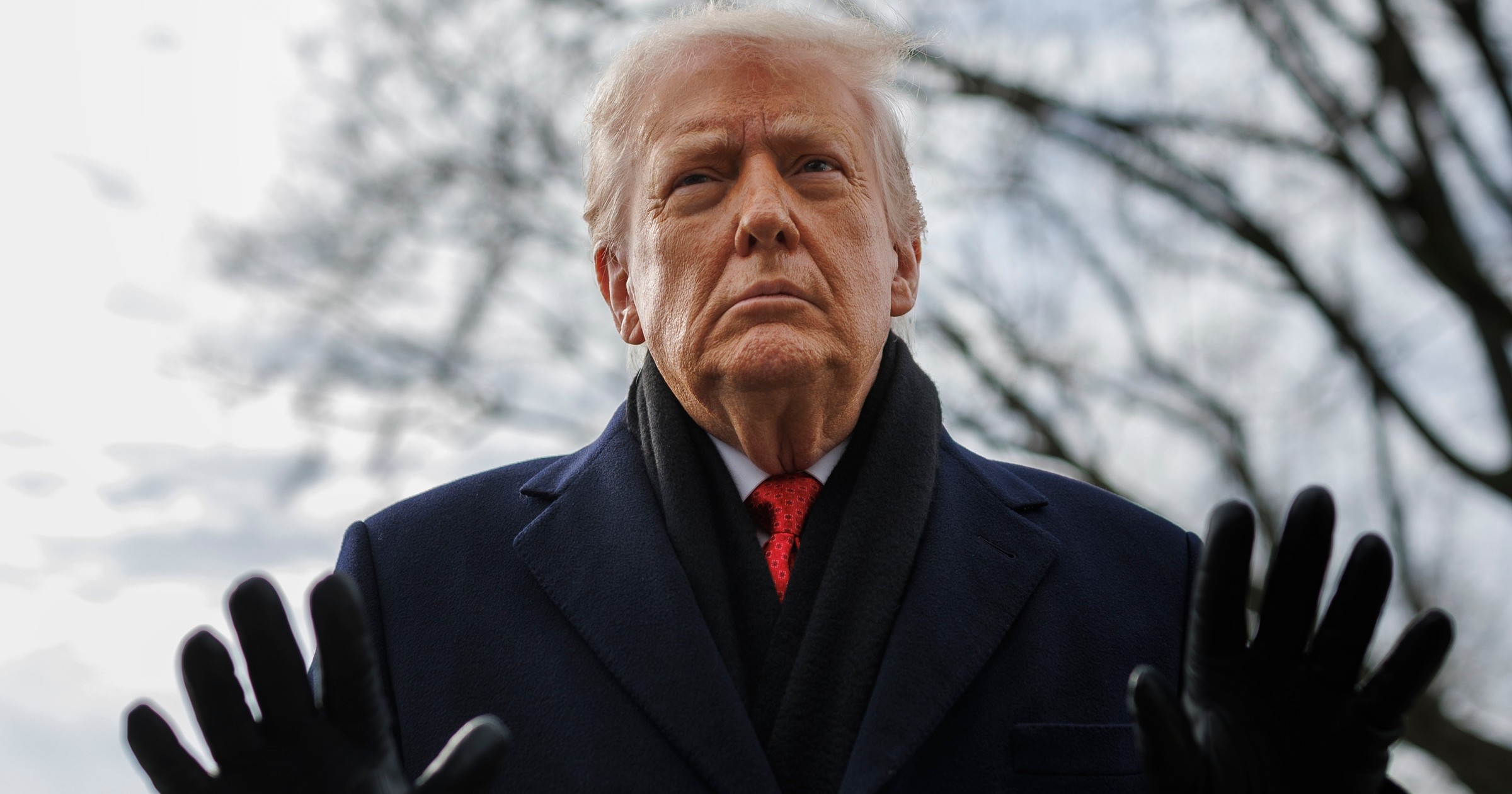 Rośnie napięcie po strzelaninie w USA. Media: Trump nie zamierza się wycofać