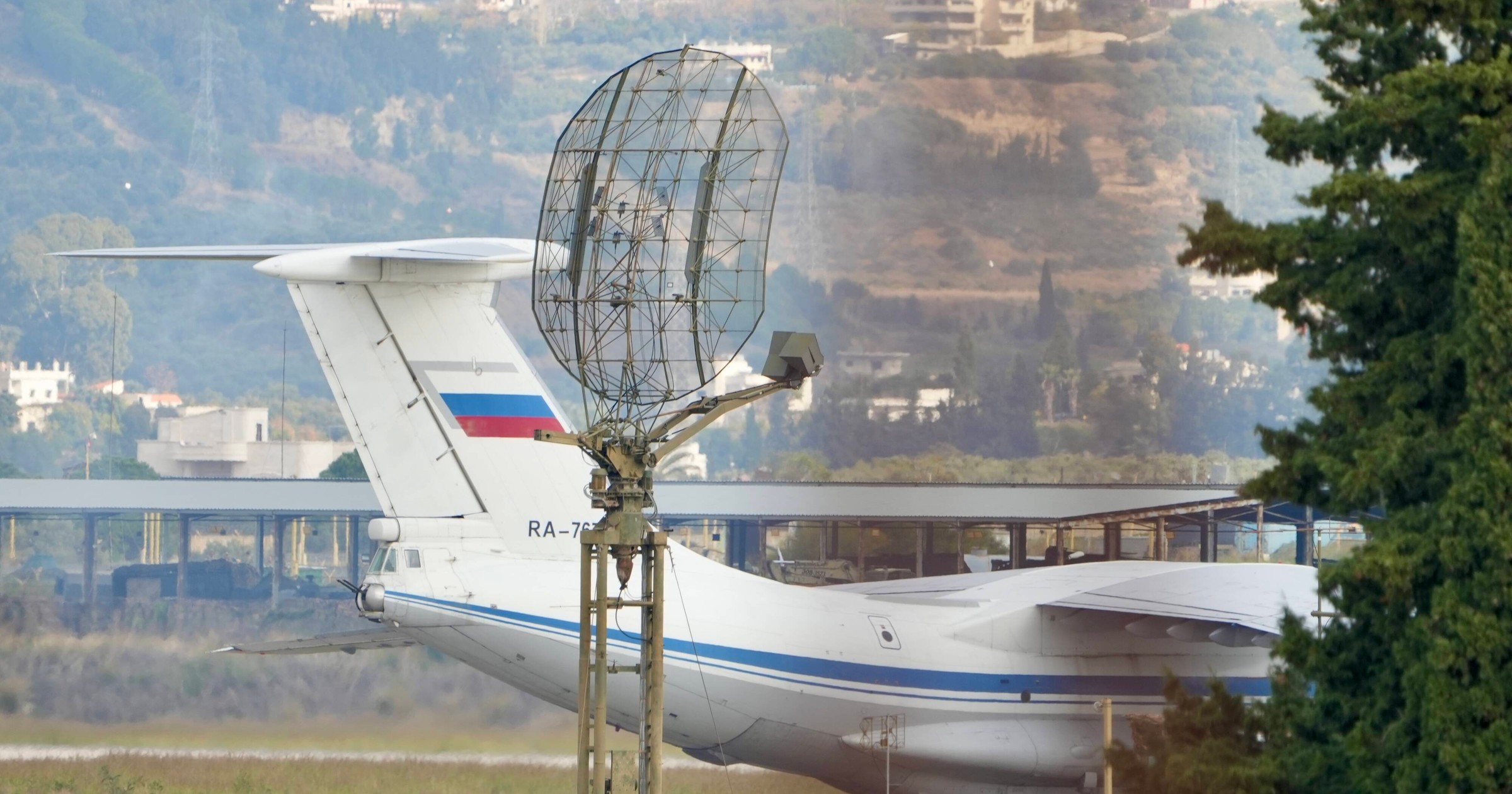 Rosjanie po cichu wycofują się z Syrii. Opuszczają ważną bazę