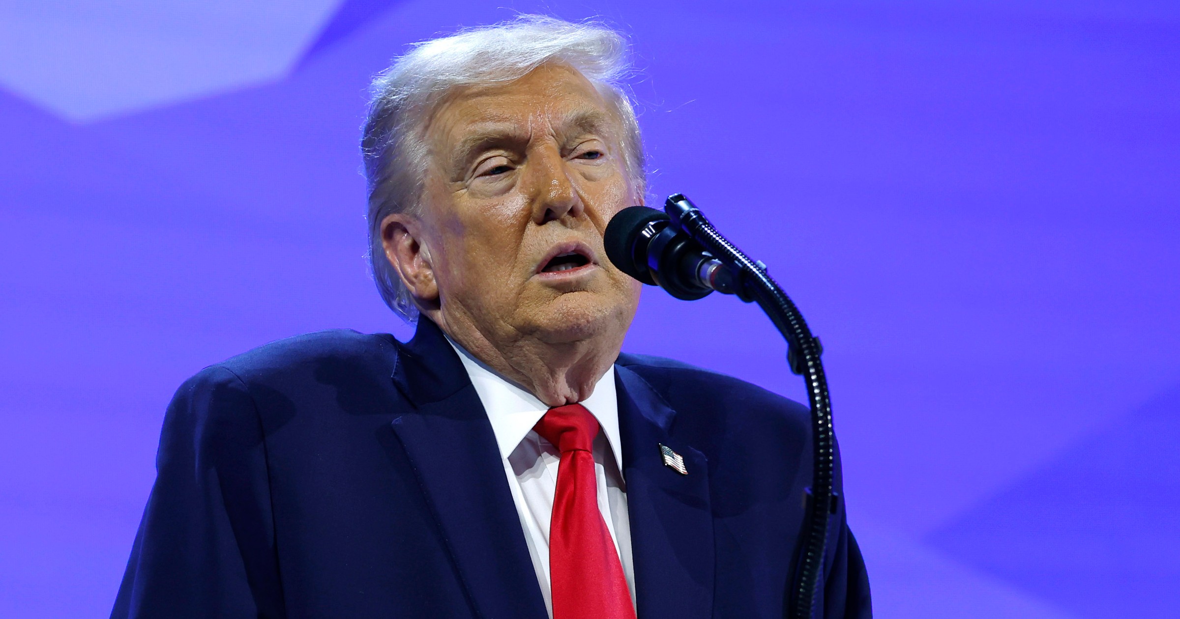 Sondaż bezlitosny dla Donalda Trumpa. Chodzi o politykę imigracyjną