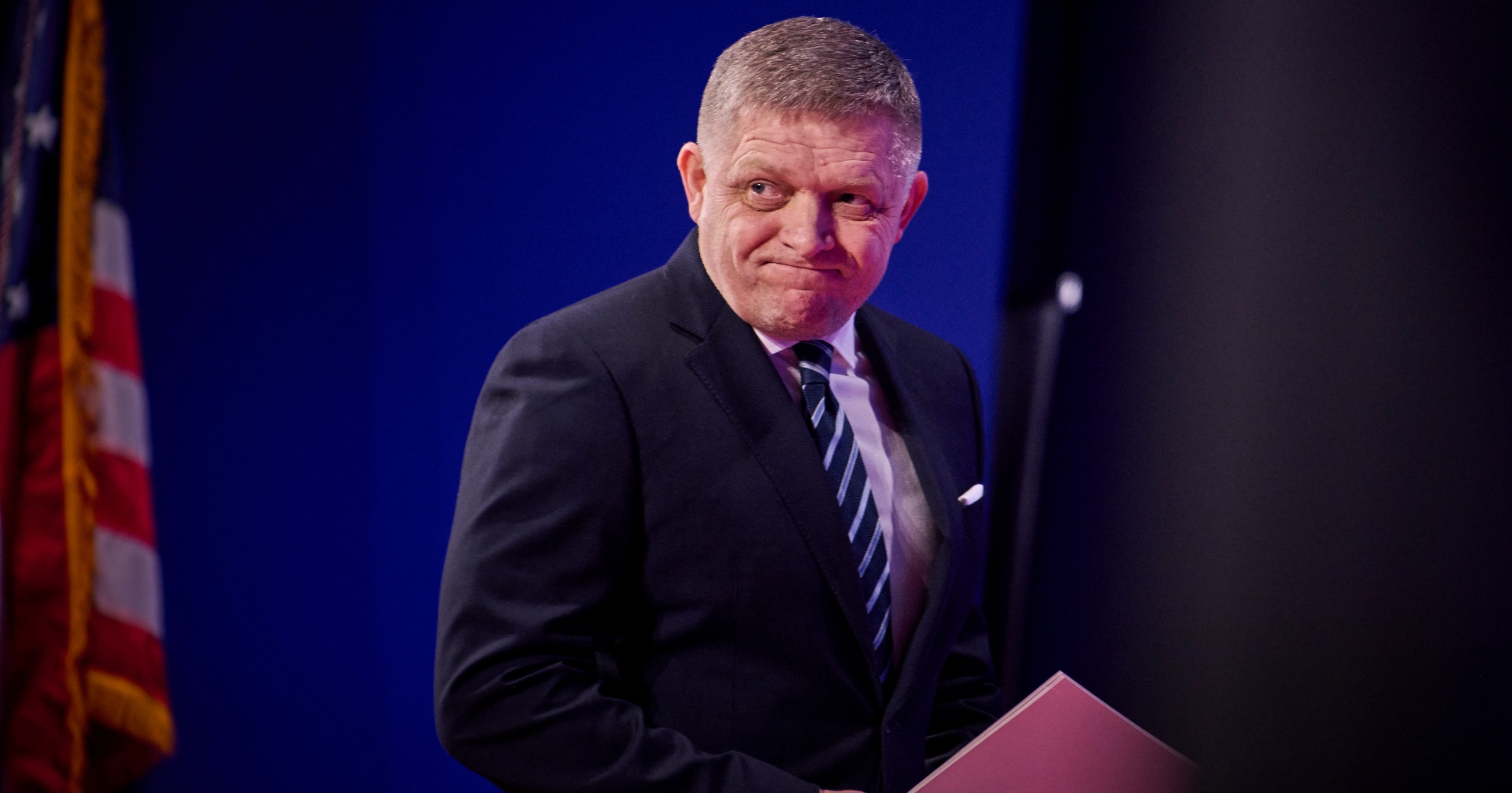 W rezydencji Trumpa miało dojść do konfrontacji w sprawie "zdradzieckiej" umowy USA ze Słowacją. Co naprawdę załatwił Robert Fico?