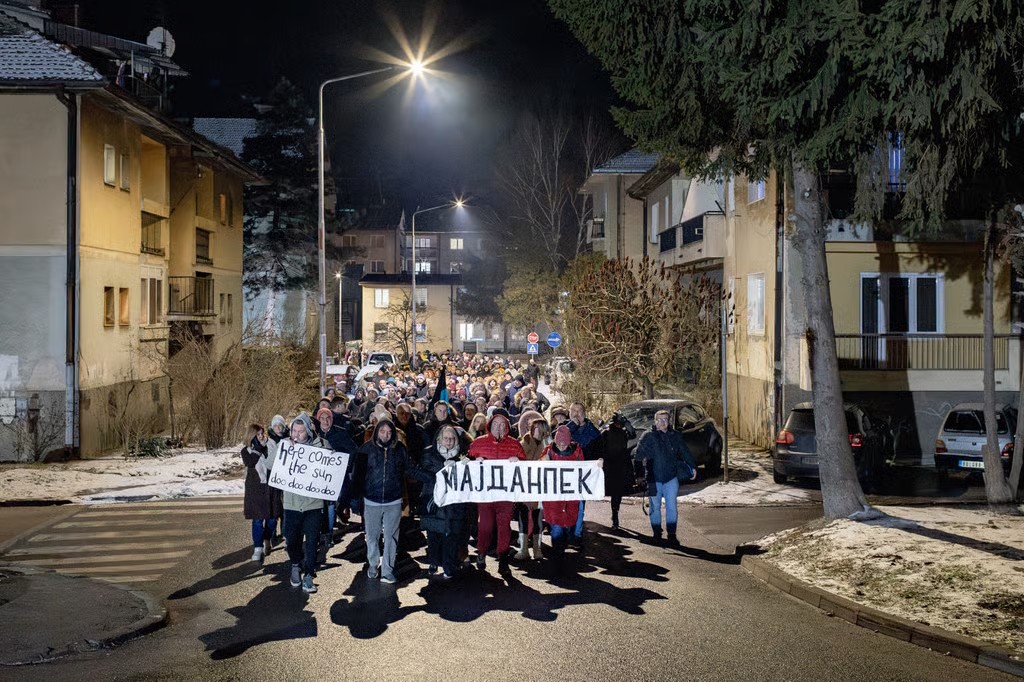 "To koniec". Tak Chiny po cichu rozszarpują Europę. Zaczęły od Serbii. "Czuję, jak drży mój dom" [FOTOREPORTAŻ]