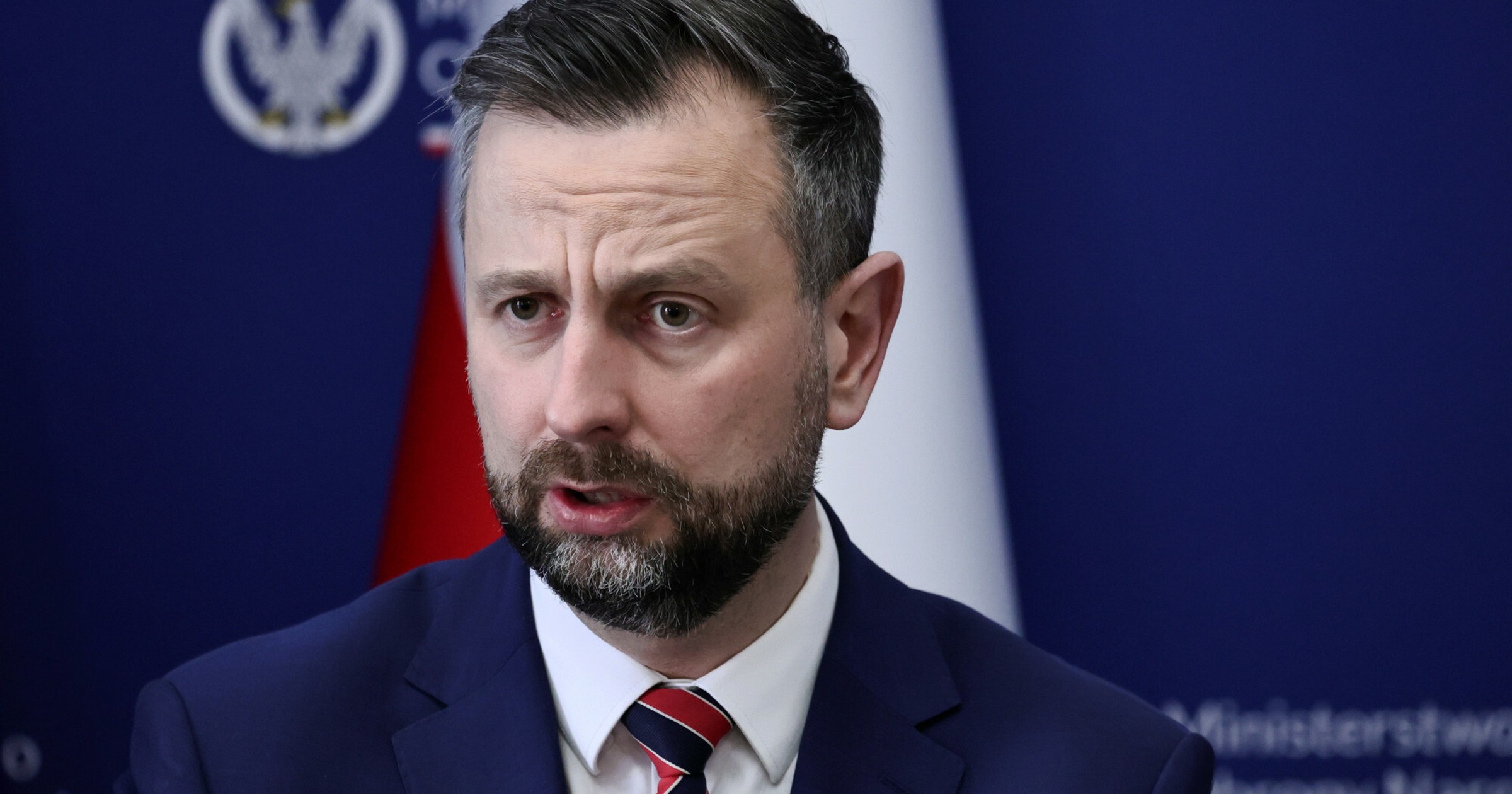 Alarm w bazie, w której stacjonują Polacy. Minister obrony przekazał informacje
