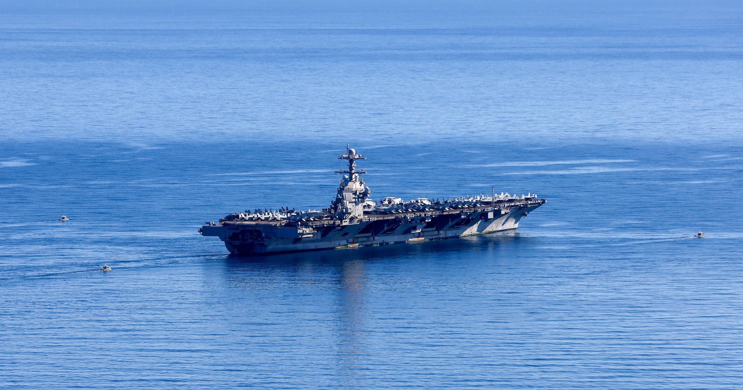 Bezprecedensowa koncentracja sił USA. Trzy lotniskowce na Bliskim Wschodzie