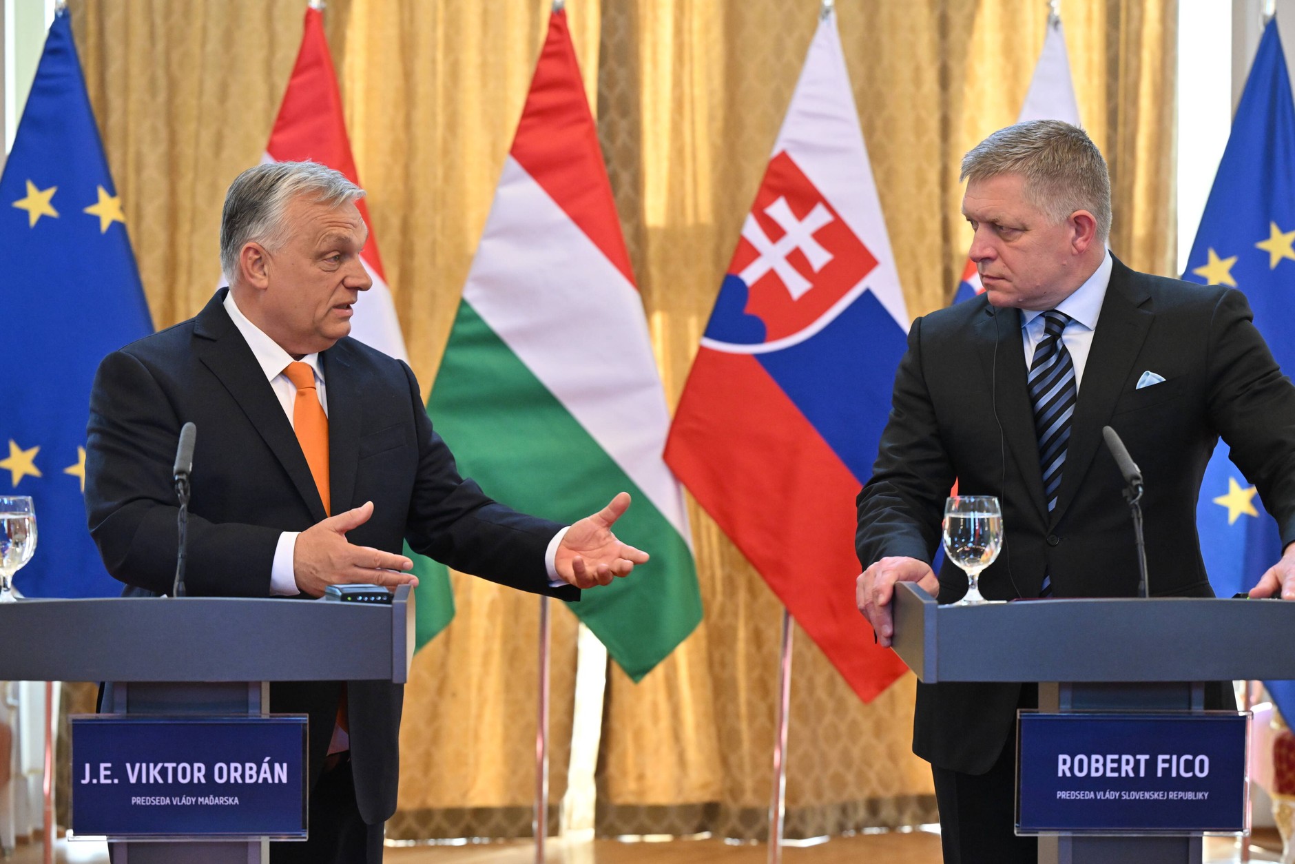 Bruksela nie chce "drugich Węgier". Dlatego szykuje nowy eksperyment. "Nie ma innego wyjścia"