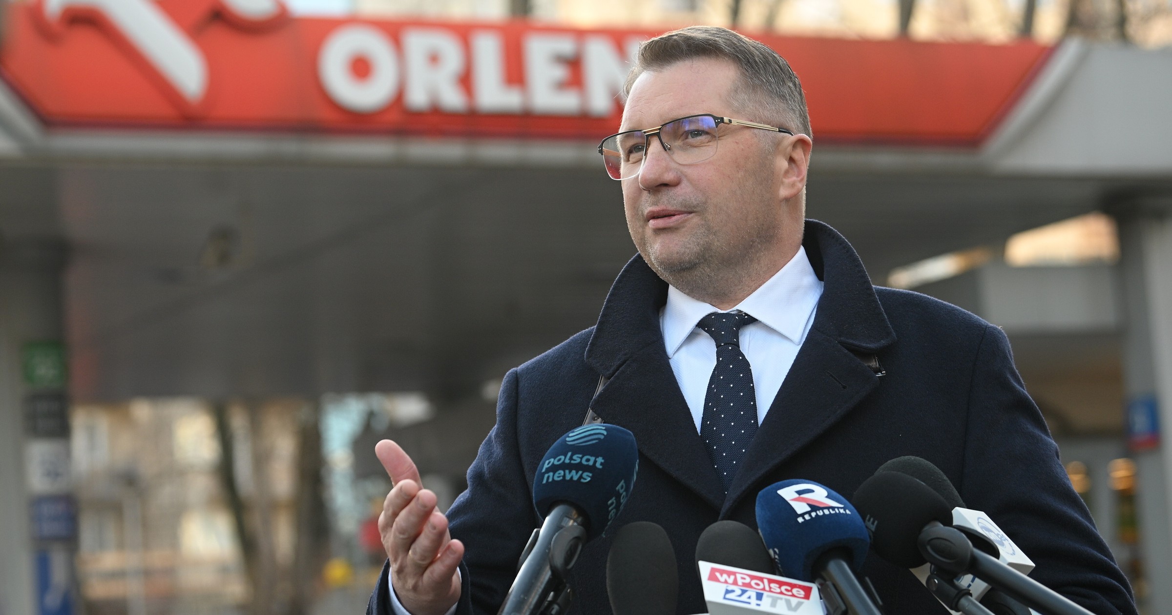 Burza wokół słów Przemysława Czarnka o OZE. "Ten atak jest potrójnie bez sensu"