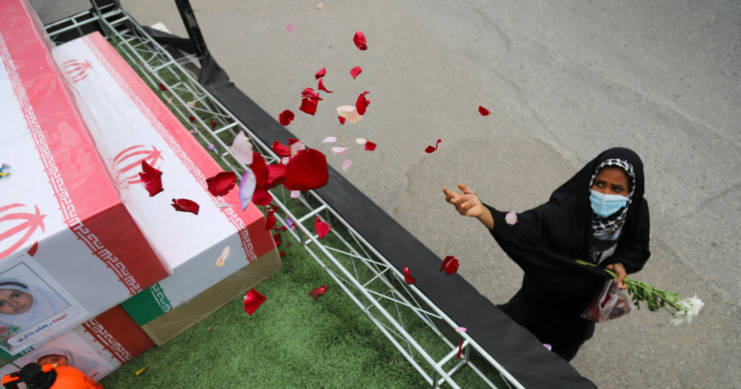 "Co za idiota buduje szkołę na terenie bazy wojskowej?". Relacje mieszkańców rzucają nowe światło na tragedię w Minab [ŚLEDZTWO]