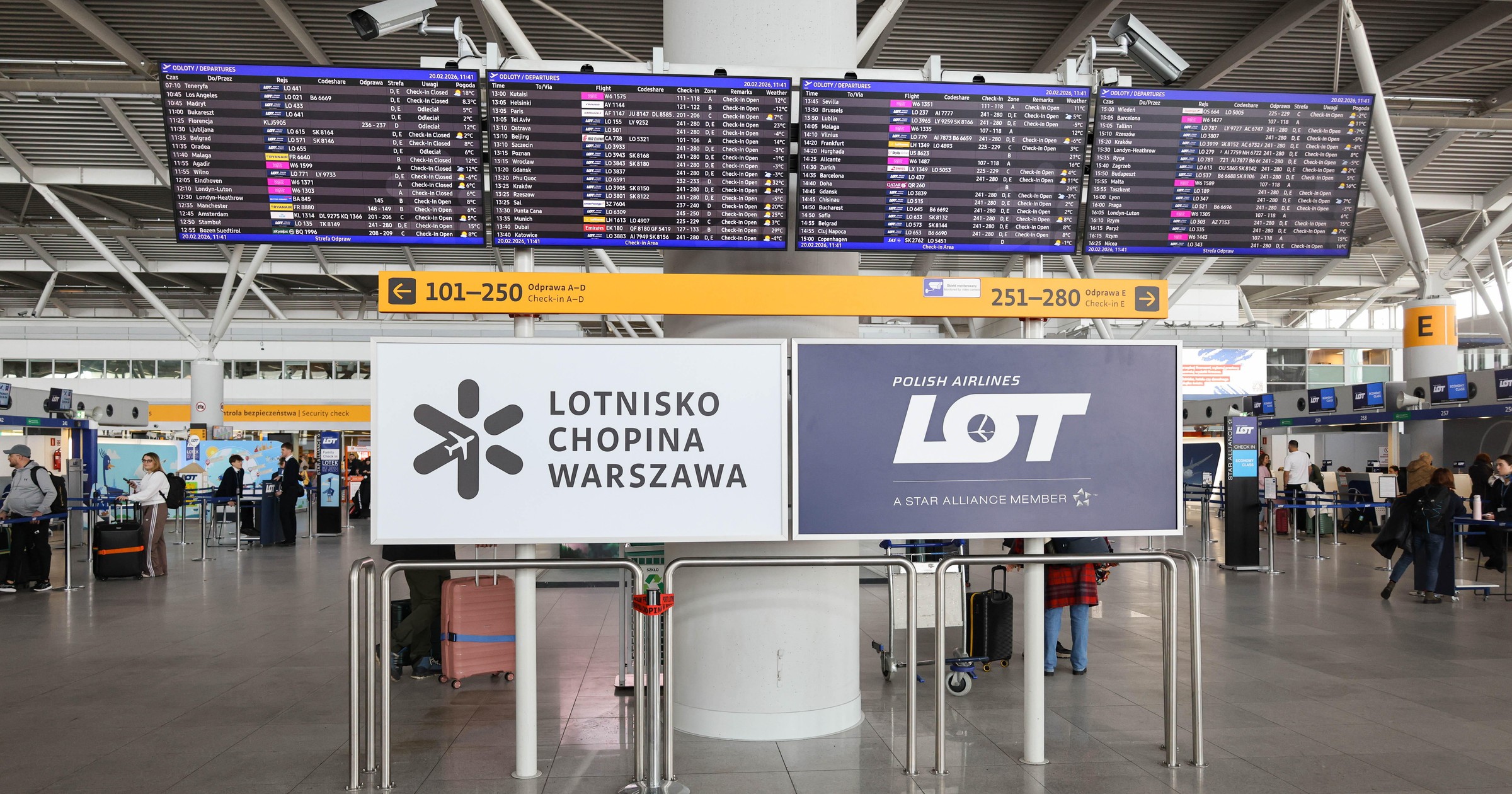 Ewakuacja na Lotnisku Chopina. Objęła część hali przylotów