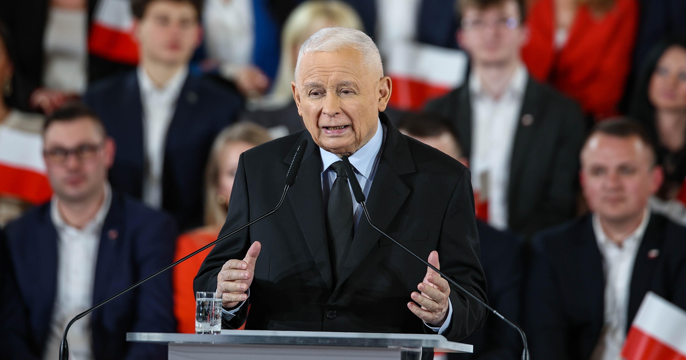 Jarosław Kaczyński ma plan na Mateusza Morawieckiego. "Jeżeli będzie działał racjonalnie"