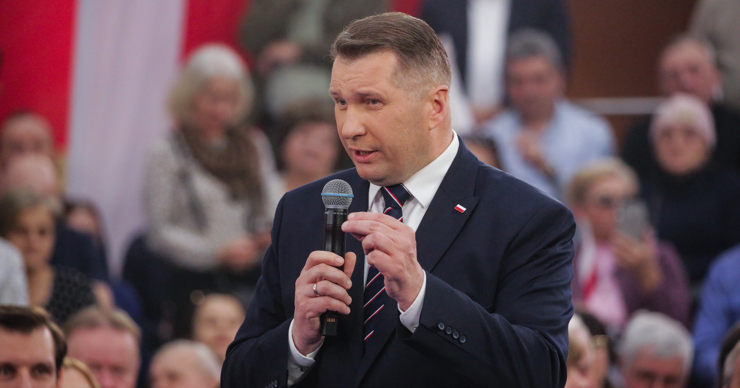 Jarosław Kaczyński zmieni kandydata na premiera? Zdania są podzielone [SONDAŻ]