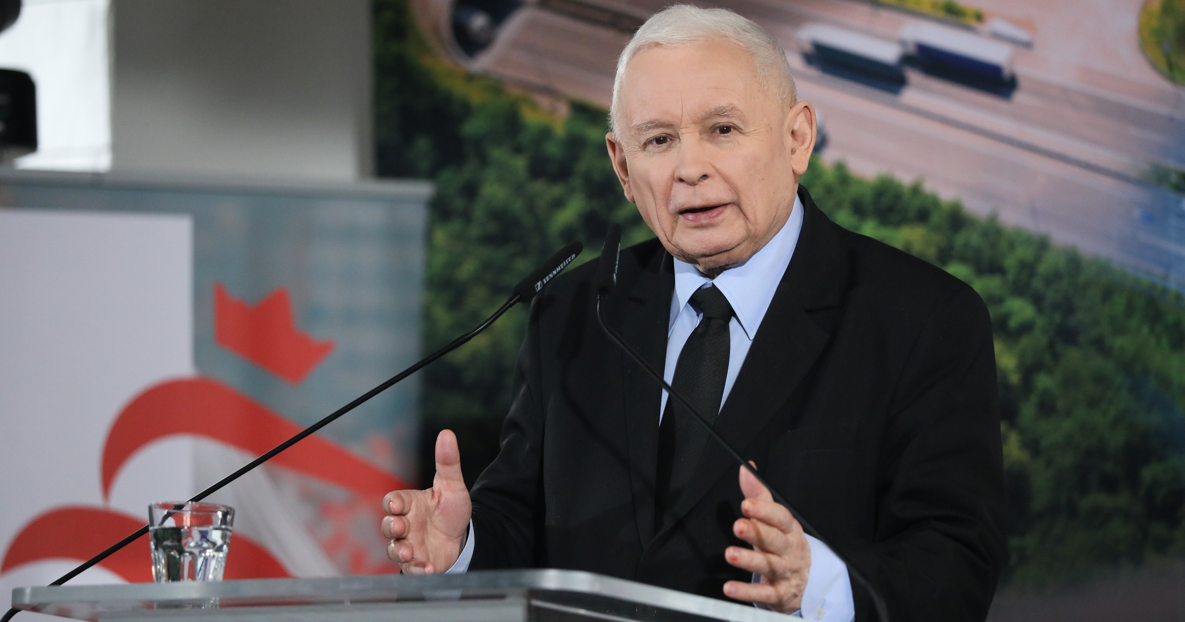 Jarosław Kaczyński złożył deklarację. "PiS w takim rządzie nie weźmie udziału"