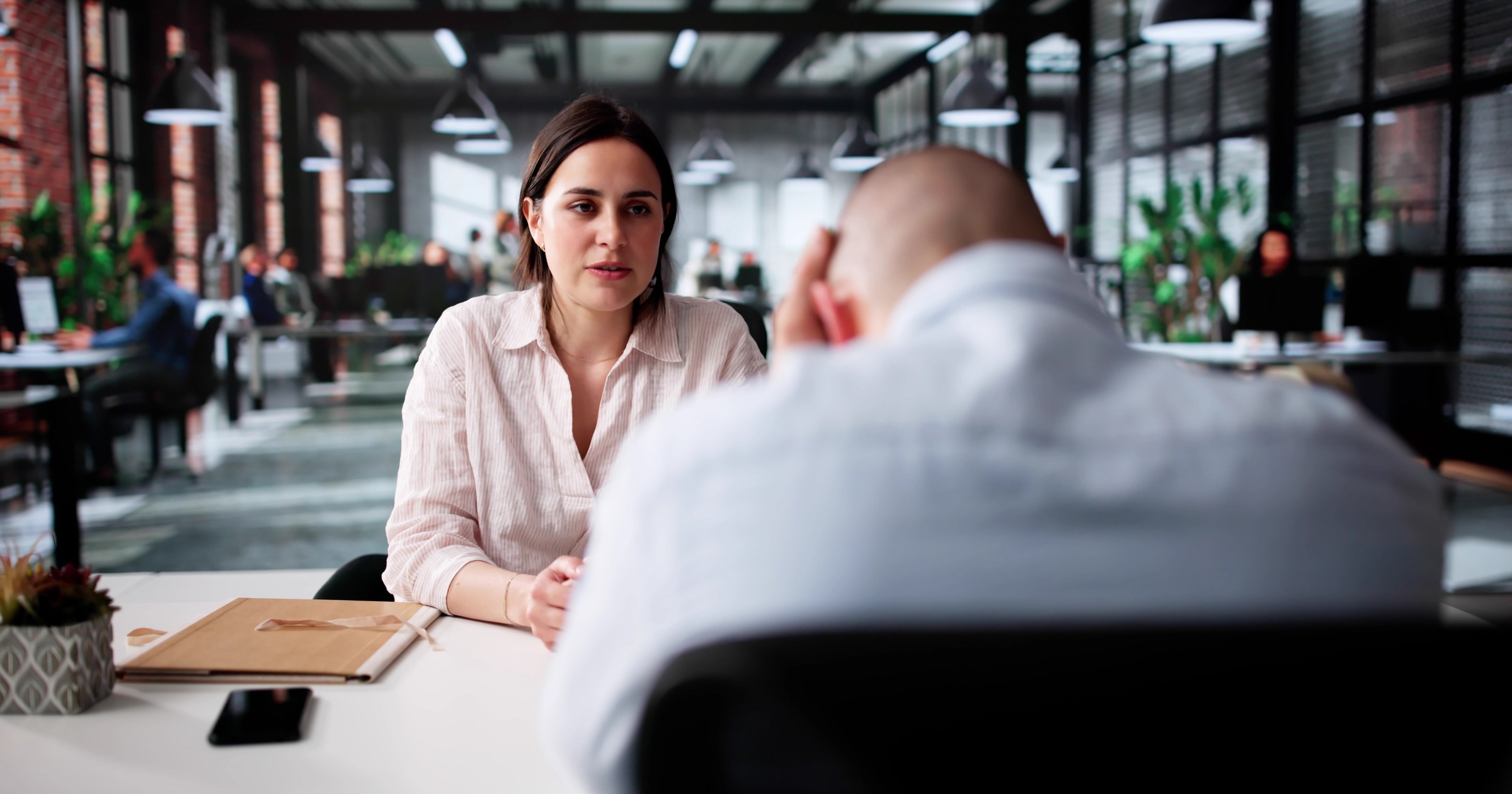 Juniorzy wypadają z rynku. "Za pięć lat firmy się obudzą i zostaną z niczym"