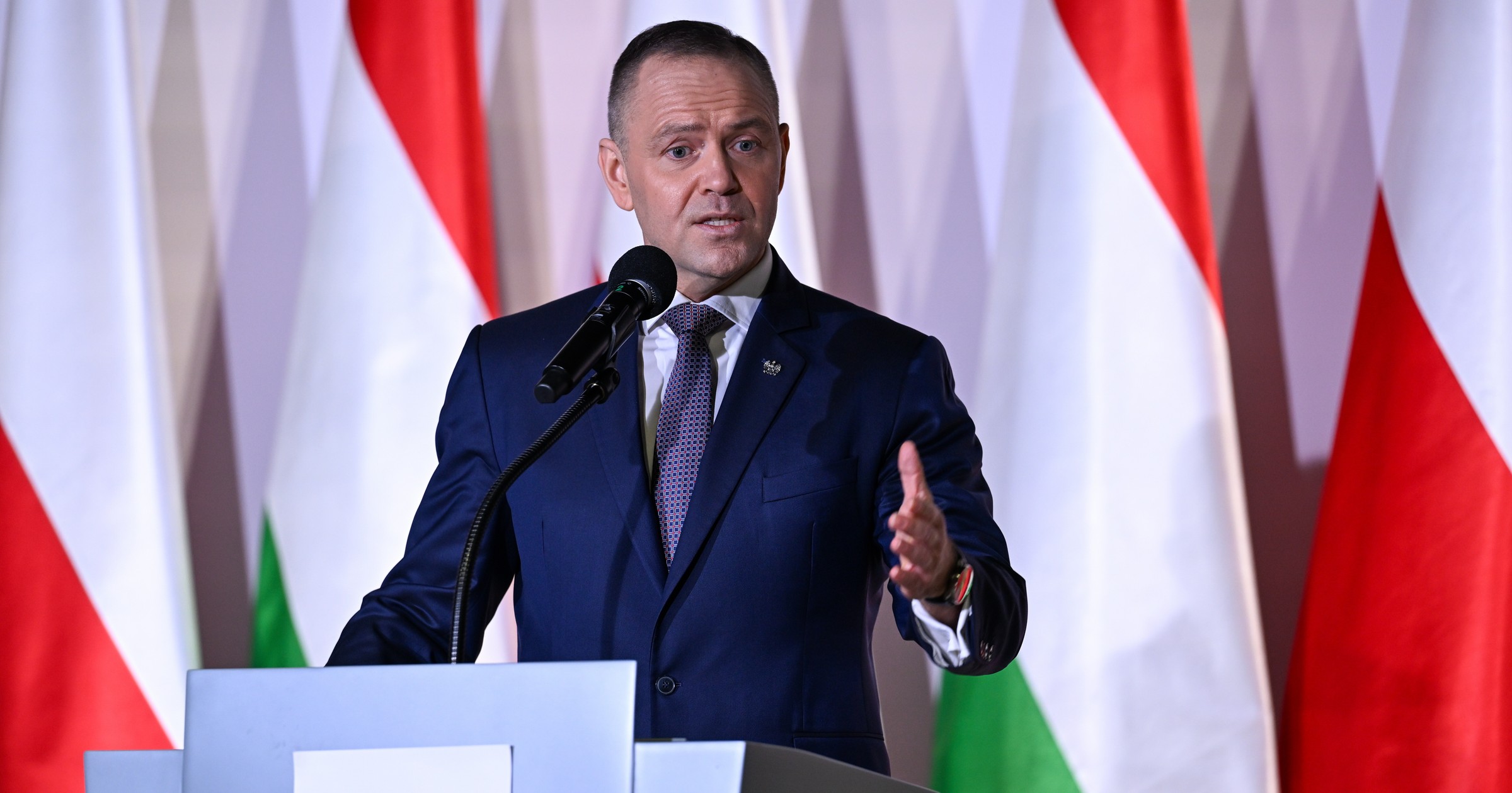 Karol Nawrocki starł się z dziennikarzem TVN24. "Pan się ogarnie i słucha"