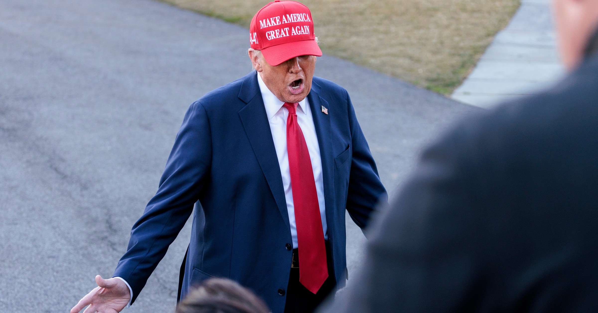 Kulturowa wojna Donalda Trumpa wymusza zmiany w europejskich firmach. "Chcą uniknąć politycznych lub wizerunkowych nieprzyjemności"