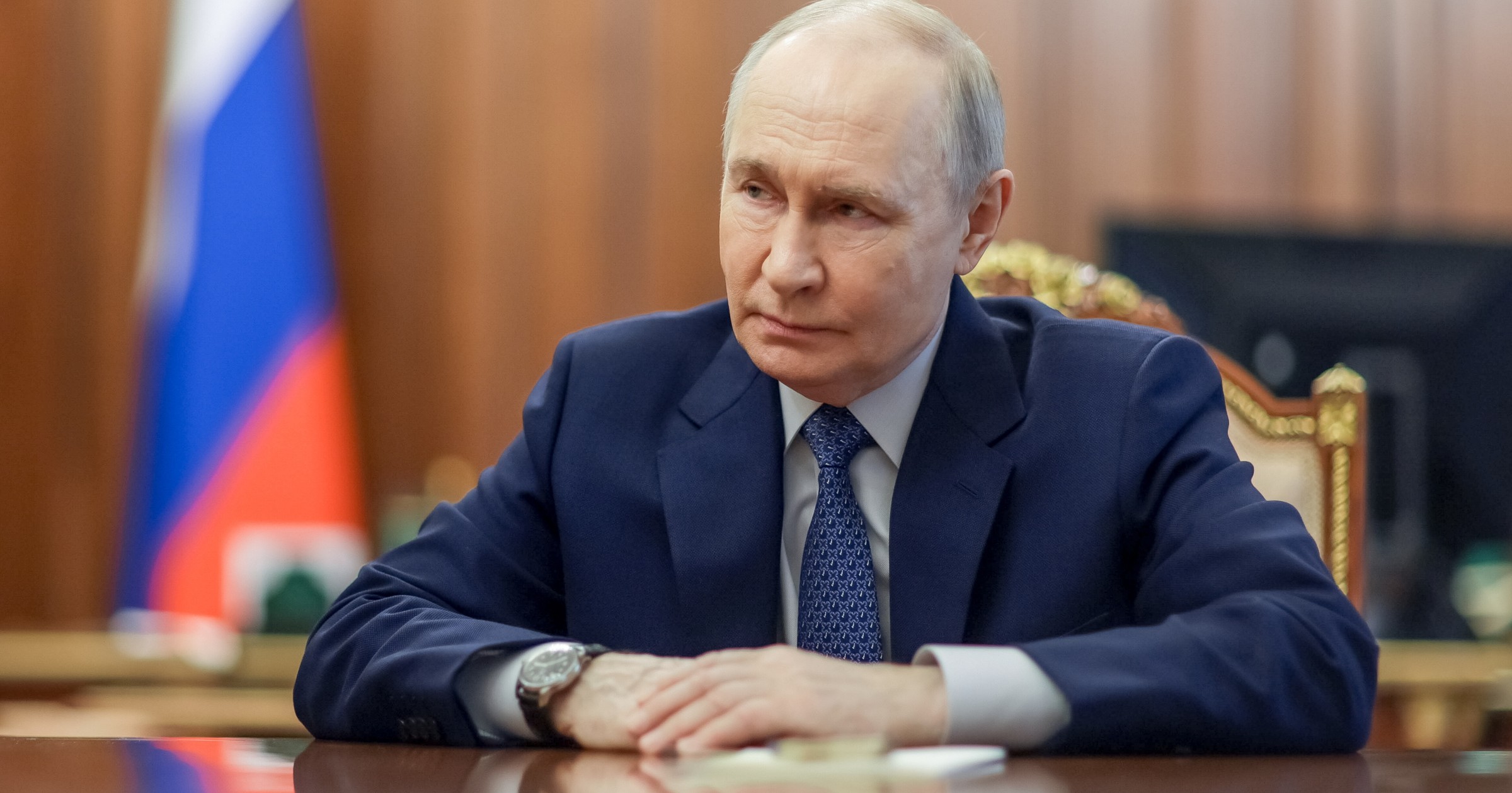 Moskwa między Waszyngtonem a Teheranem. Putin stroi się w piórka gołąbka pokoju. "Dyplomatyczny teatr" [OPINIA]