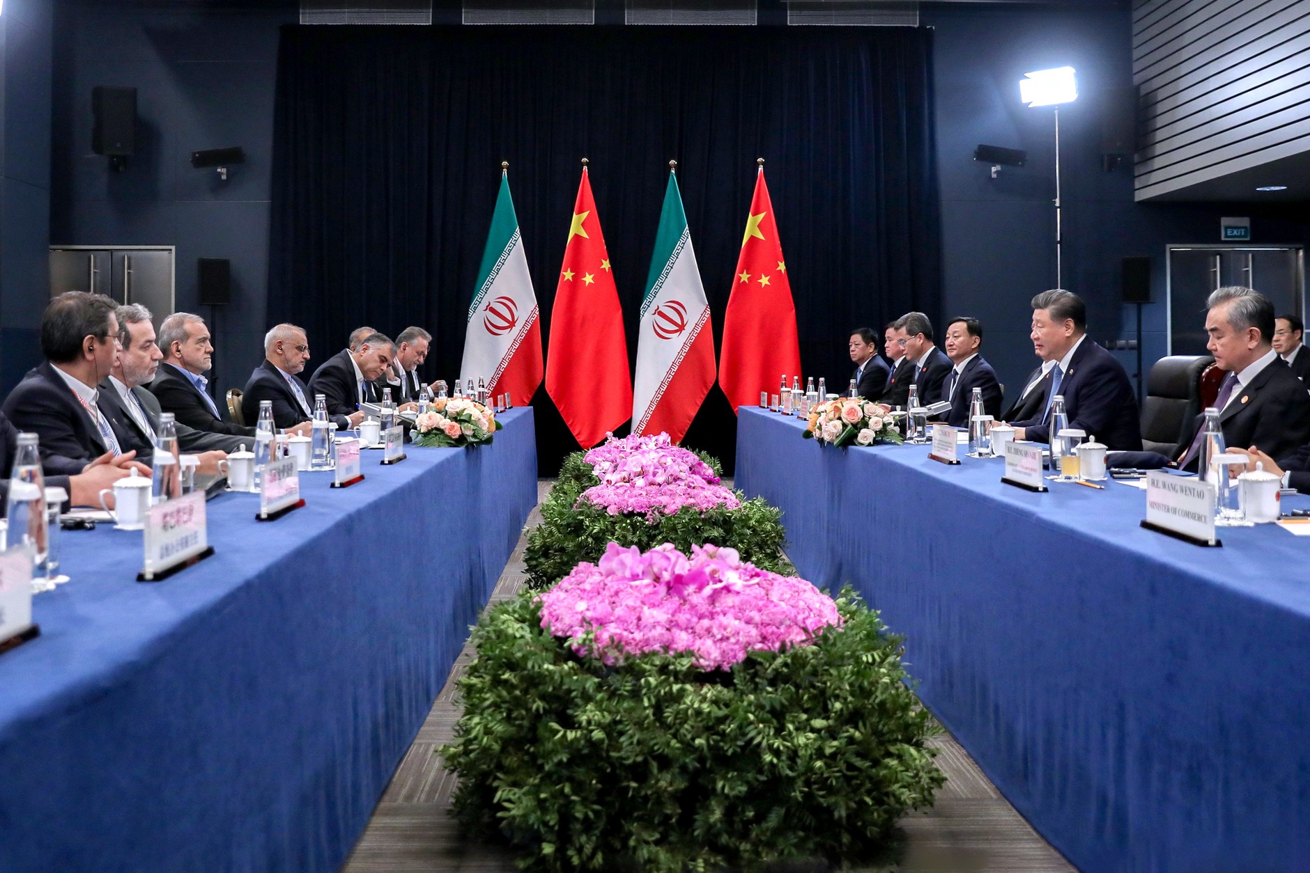 Mroczny sojusz autokratów. Rosja i Iran chcą wstrząsnąć światowym porządkiem. Analityk: ofensywa USA może mieć drugie dno