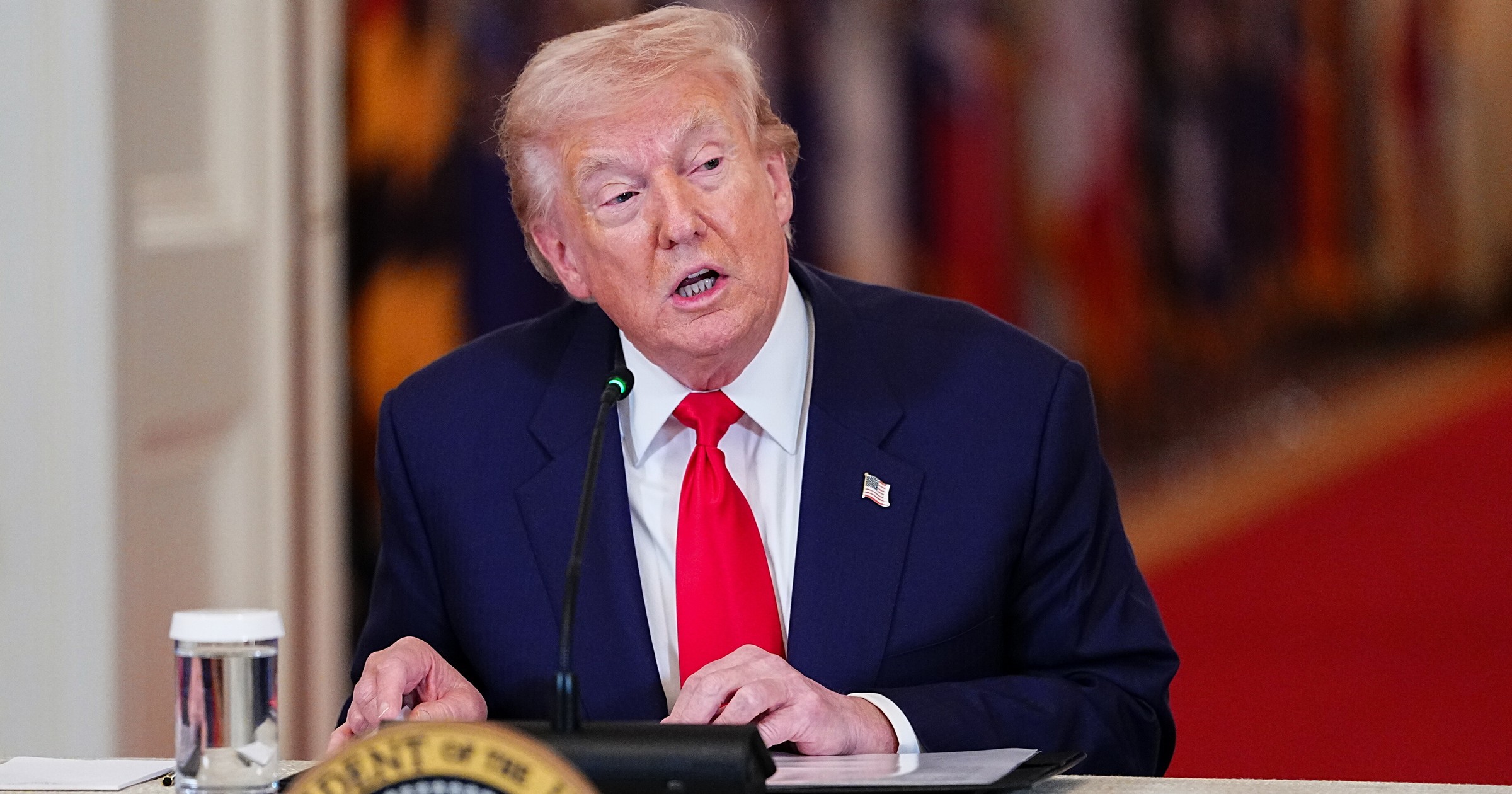 Nowy wpis Donalda Trumpa. Zapowiada "bardzo mocne uderzenie"