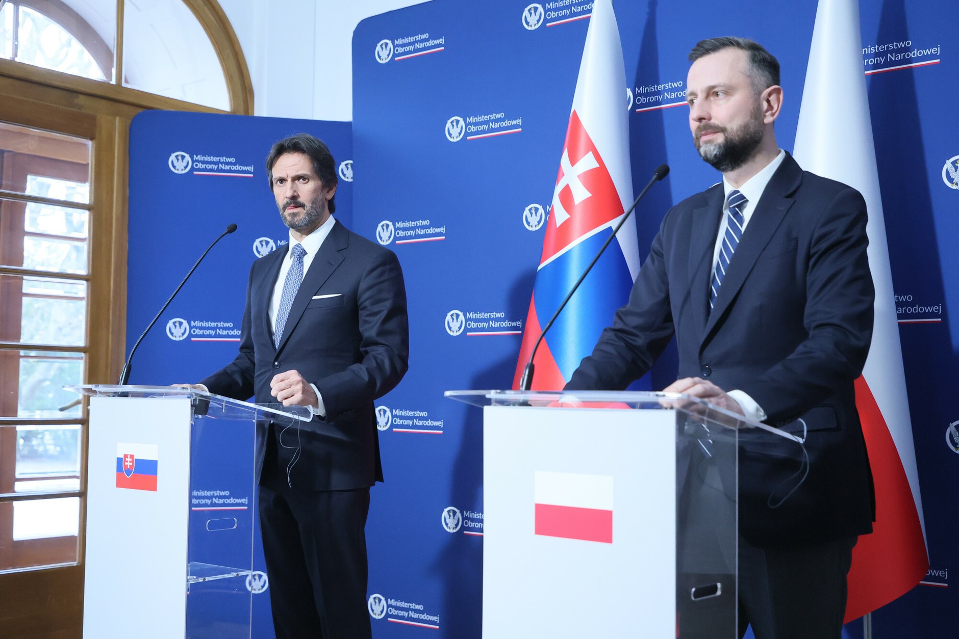 "Regionalny gigant". Słowaccy dziennikarze chwalą Polskę, ale  Robert Fico ma zupełnie inne podejście. "Pragmatyczny chłód"