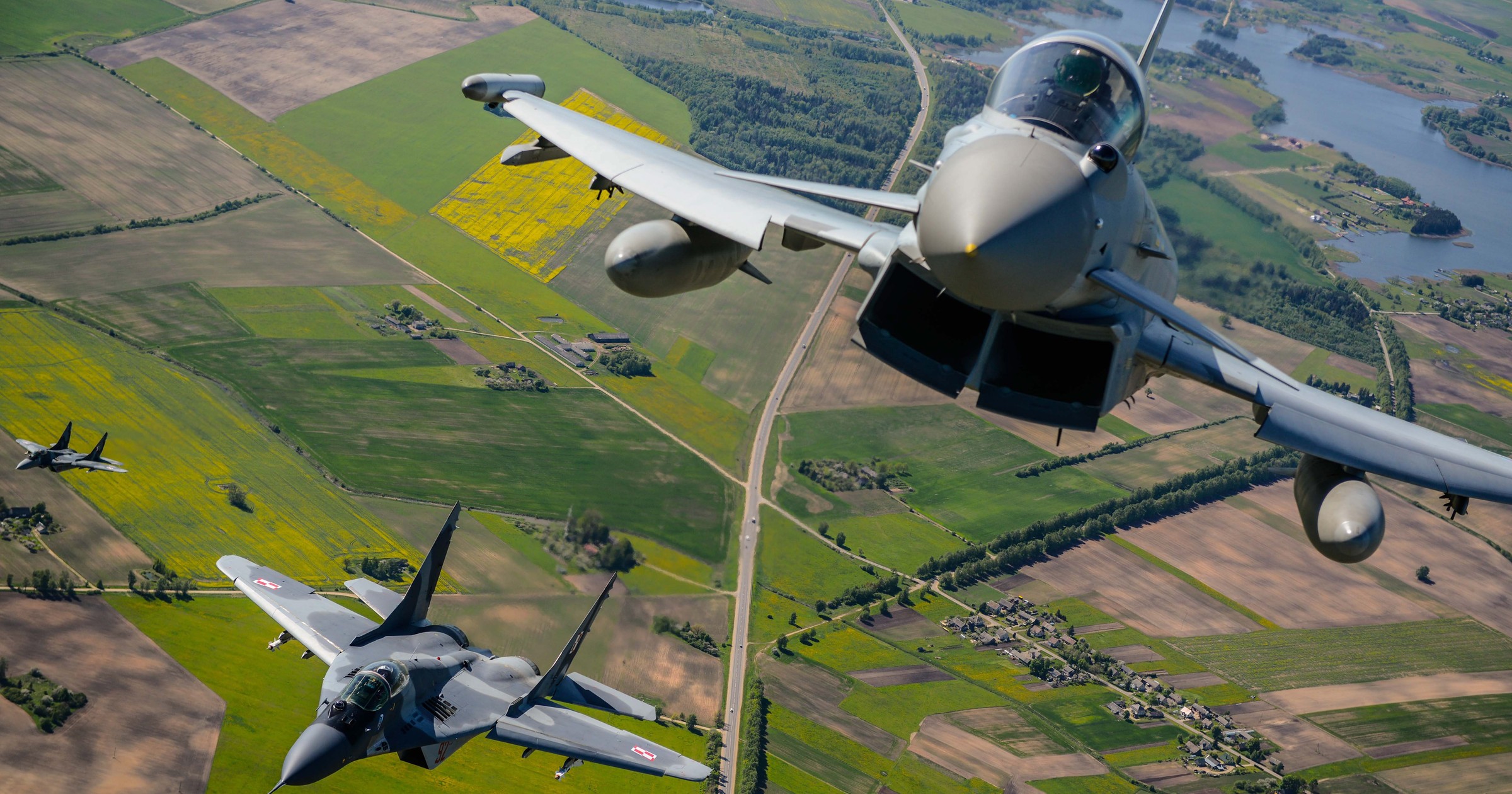 Rosja atakuje na zachodzie Ukrainy. Polska ponownie poderwała myśliwce