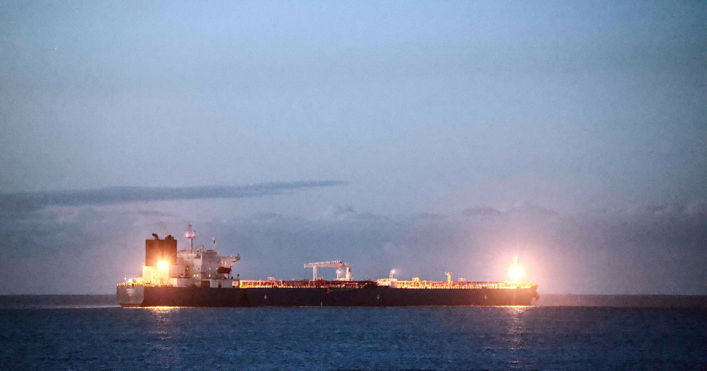 Rosyjski tankowiec dryfuje w kierunku Włoch. Libijskie władze ostrzegają