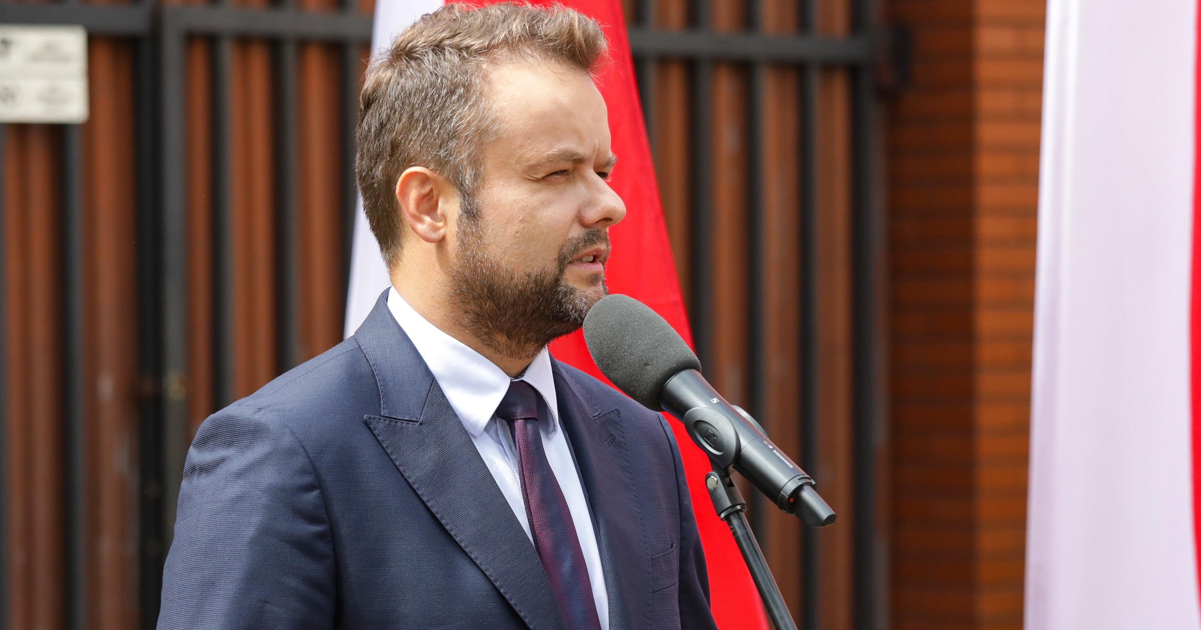 Rzecznik PiS spiął się z dziennikarzem w mediach społecznościowych. "Całą noc nad tym myślałeś?"