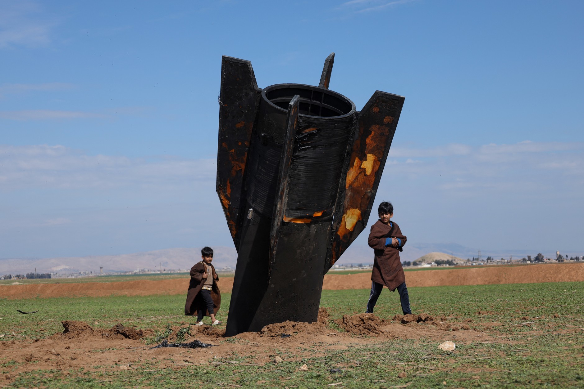 Sojusznicy USA zaniepokojeni. Broń, którą mieli otrzymać, znika na wojnie z Iranem w "przerażającym" tempie. "To frustrujące"