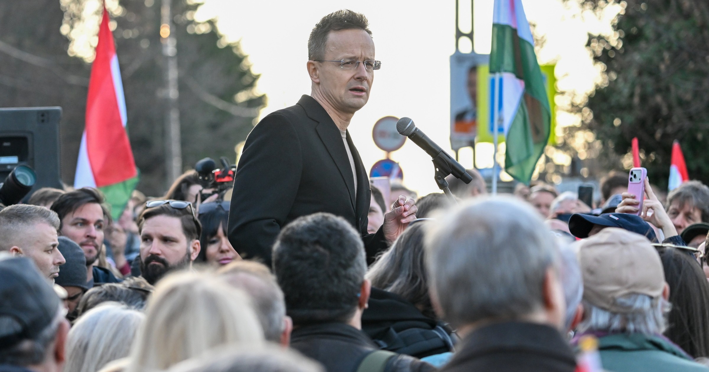 Szef MSZ Węgier protestował przed ambasadą Ukrainy. "Nie jesteśmy nic winni"