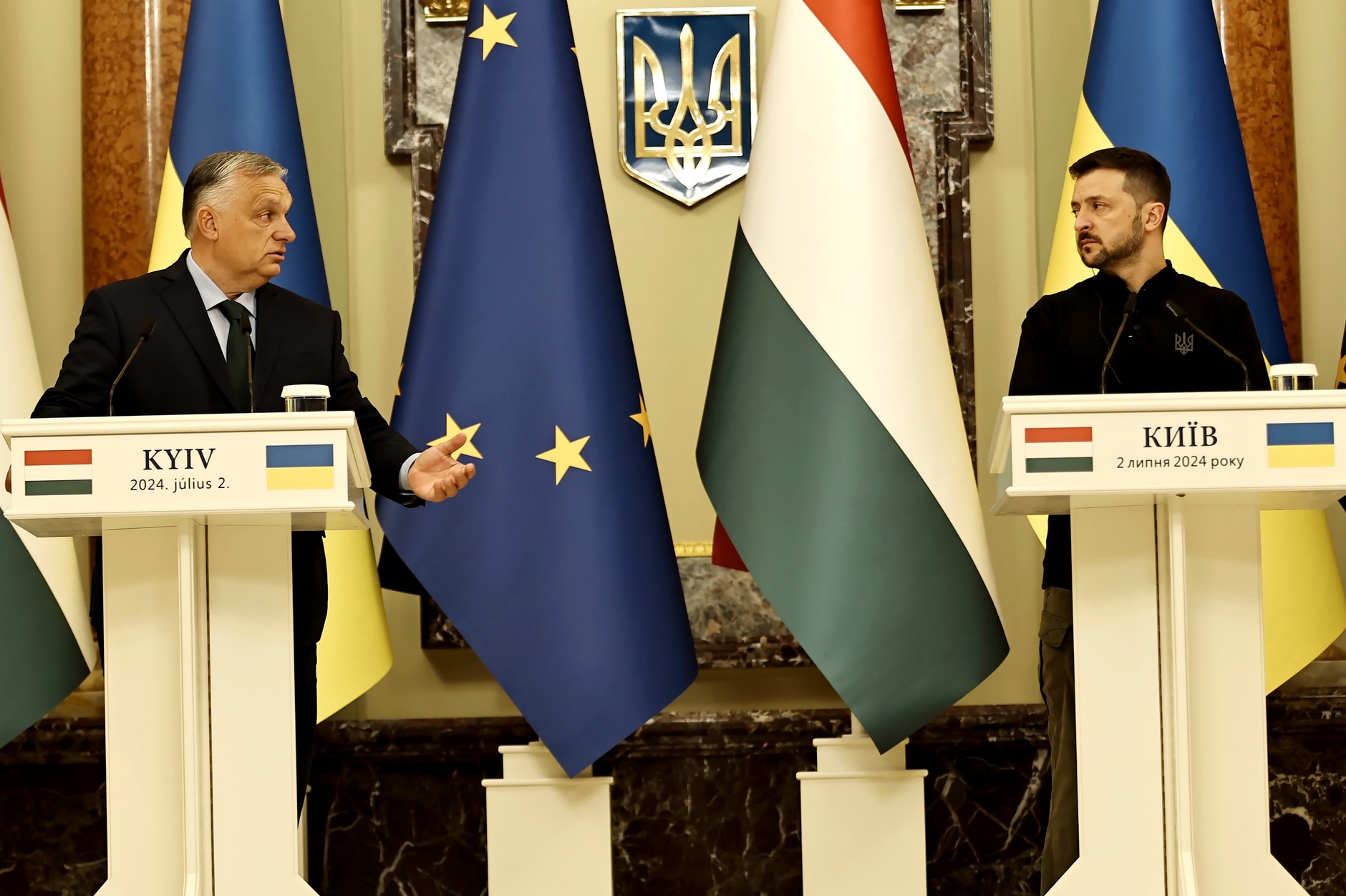 "To wprawiło europejskich przywódców w osłupienie". Co wstąpiło w Wołodymyra Zełenskiego? "Samodestrukcyjny cykl"