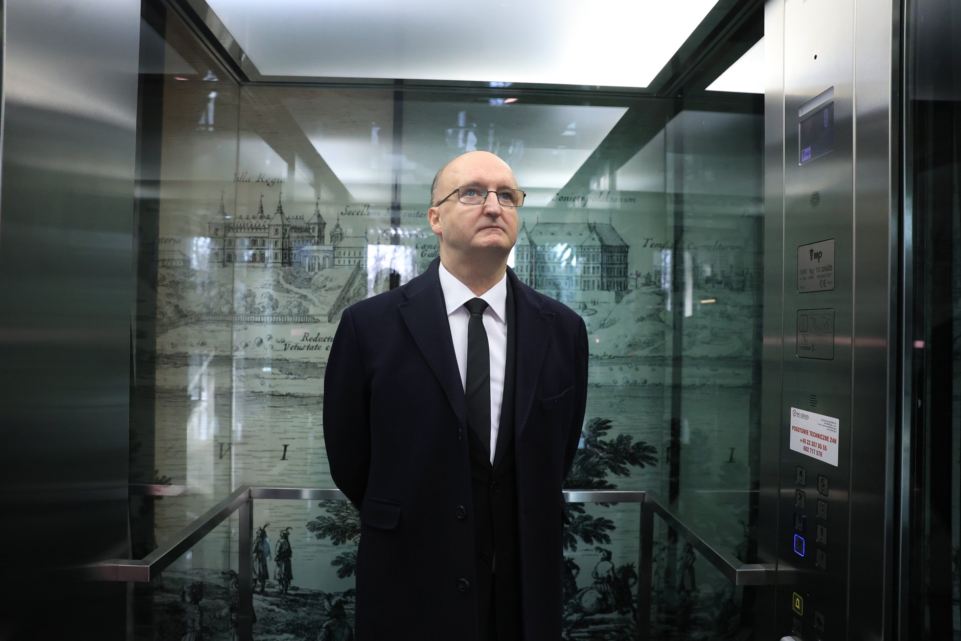 Układ w MSZ, zbuntowani dyplomaci i handlarz diamentami z CBA. Ujawniamy kulisy głośnej afery