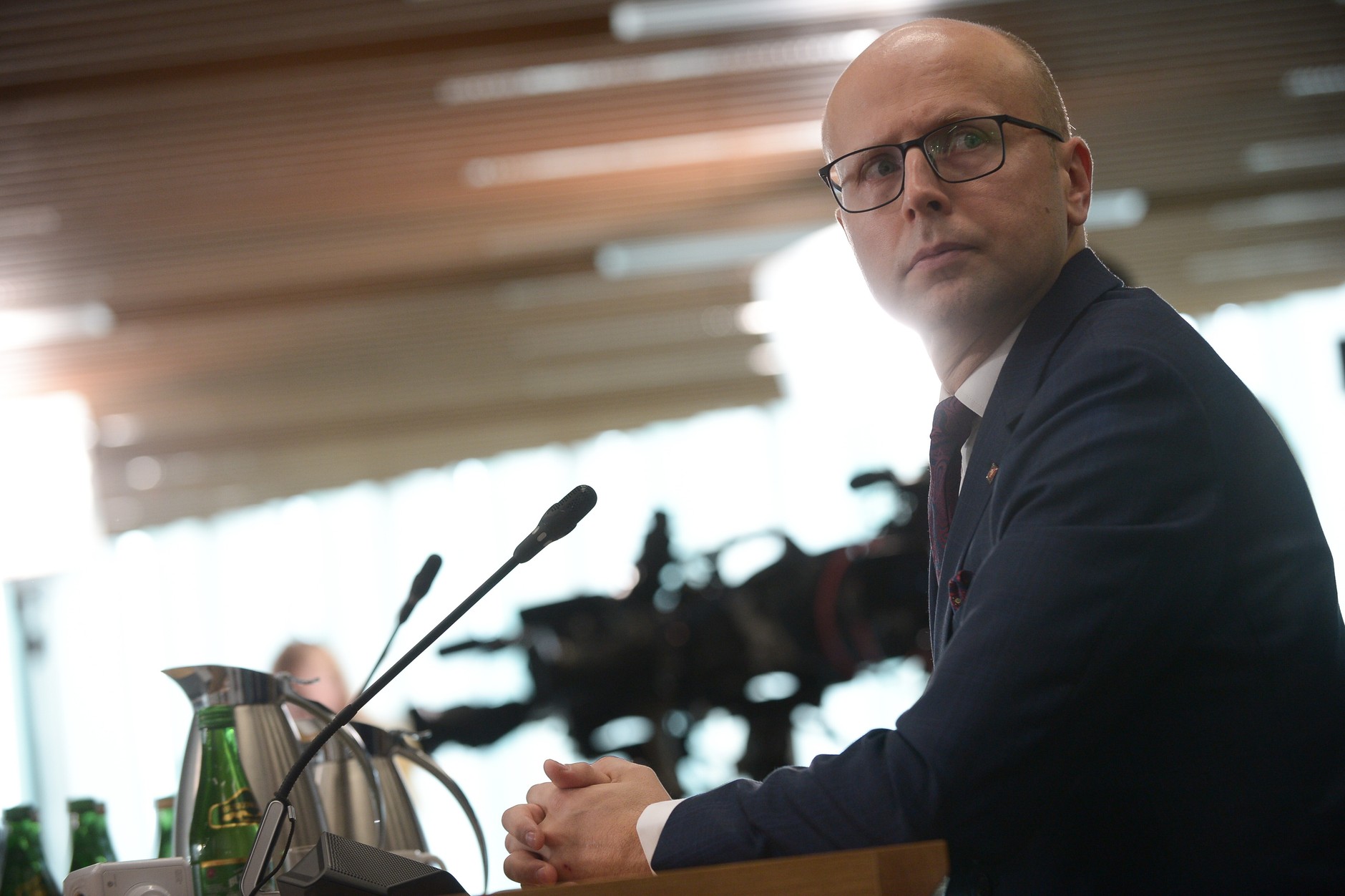 Układ w MSZ, zbuntowani dyplomaci i handlarz diamentami z CBA. Ujawniamy kulisy głośnej afery