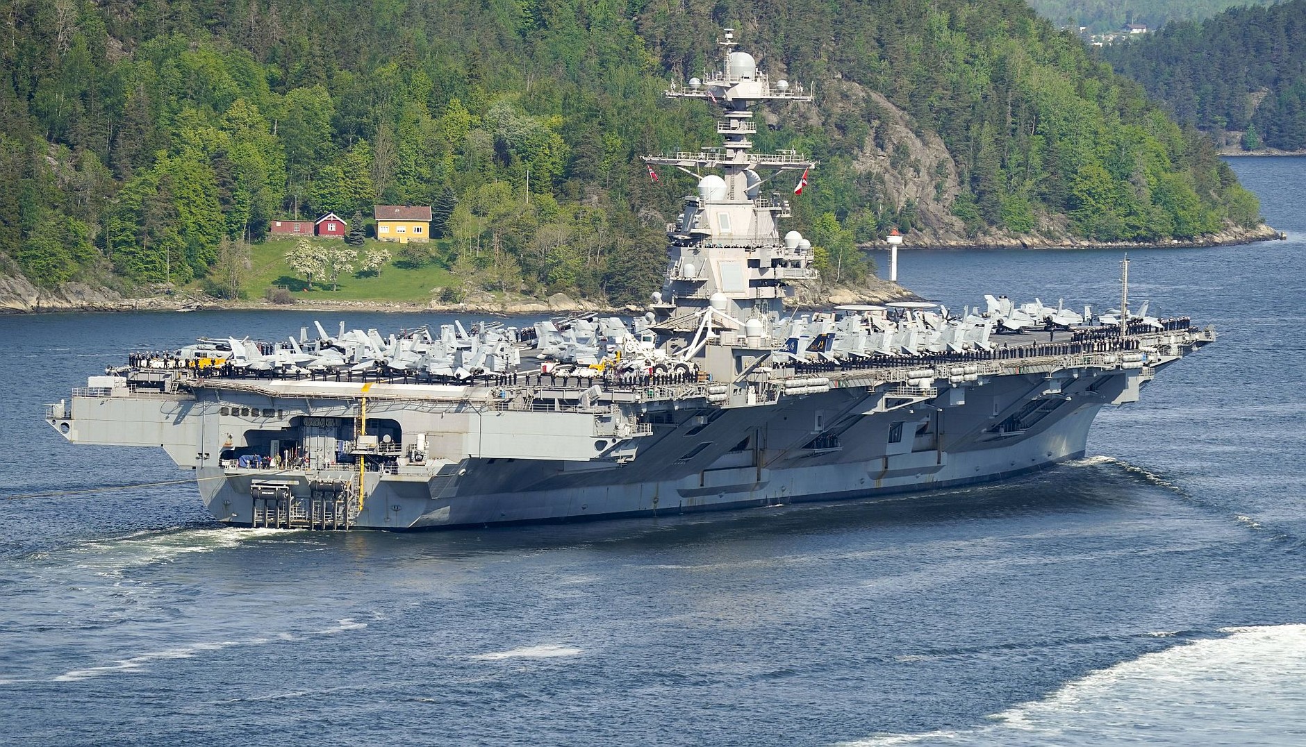 USS Gerald R. Ford coraz bliżej niechlubnego rekordu. "Osiąga granice swoich możliwości"