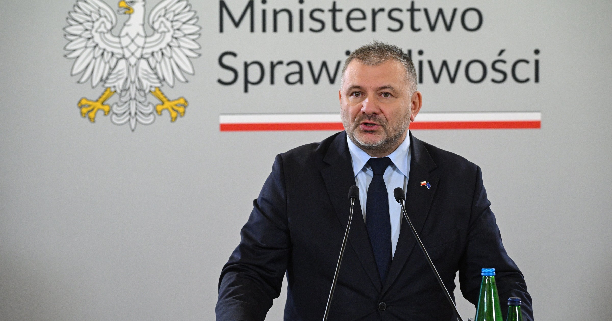 Waldemar Żurek o ślubowaniu sędziów TK. "Akt rytualny"