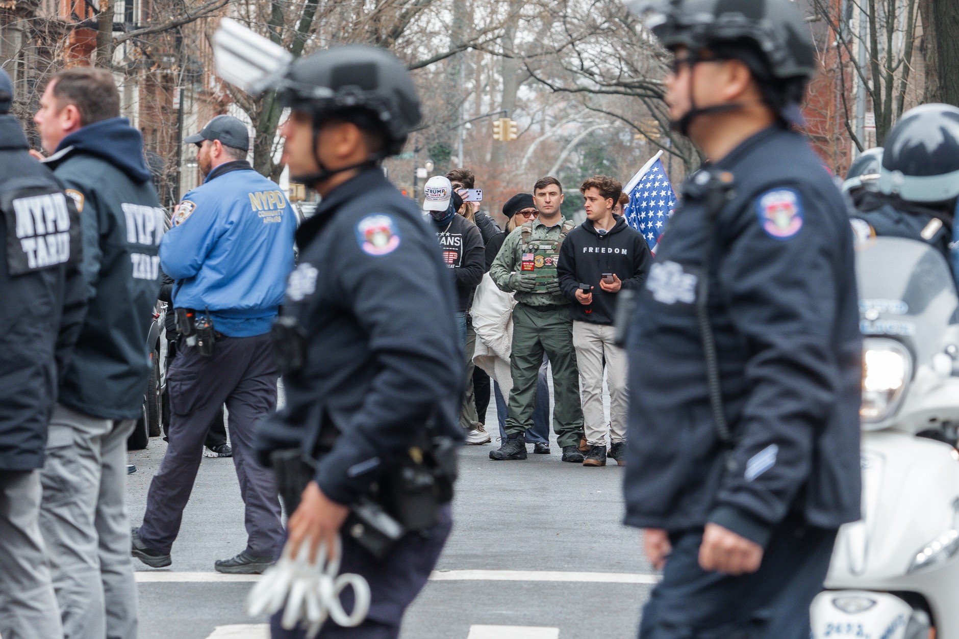 Zamieszki przed rezydencją burmistrza Nowego Jorku. Amatorskie "bomby ze śrubami"