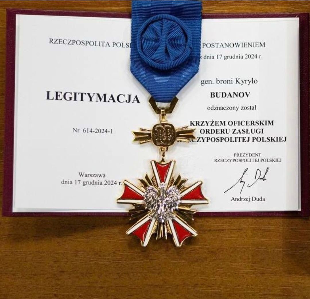 Budanow uderza w Nawrockiego i oddaje polski order