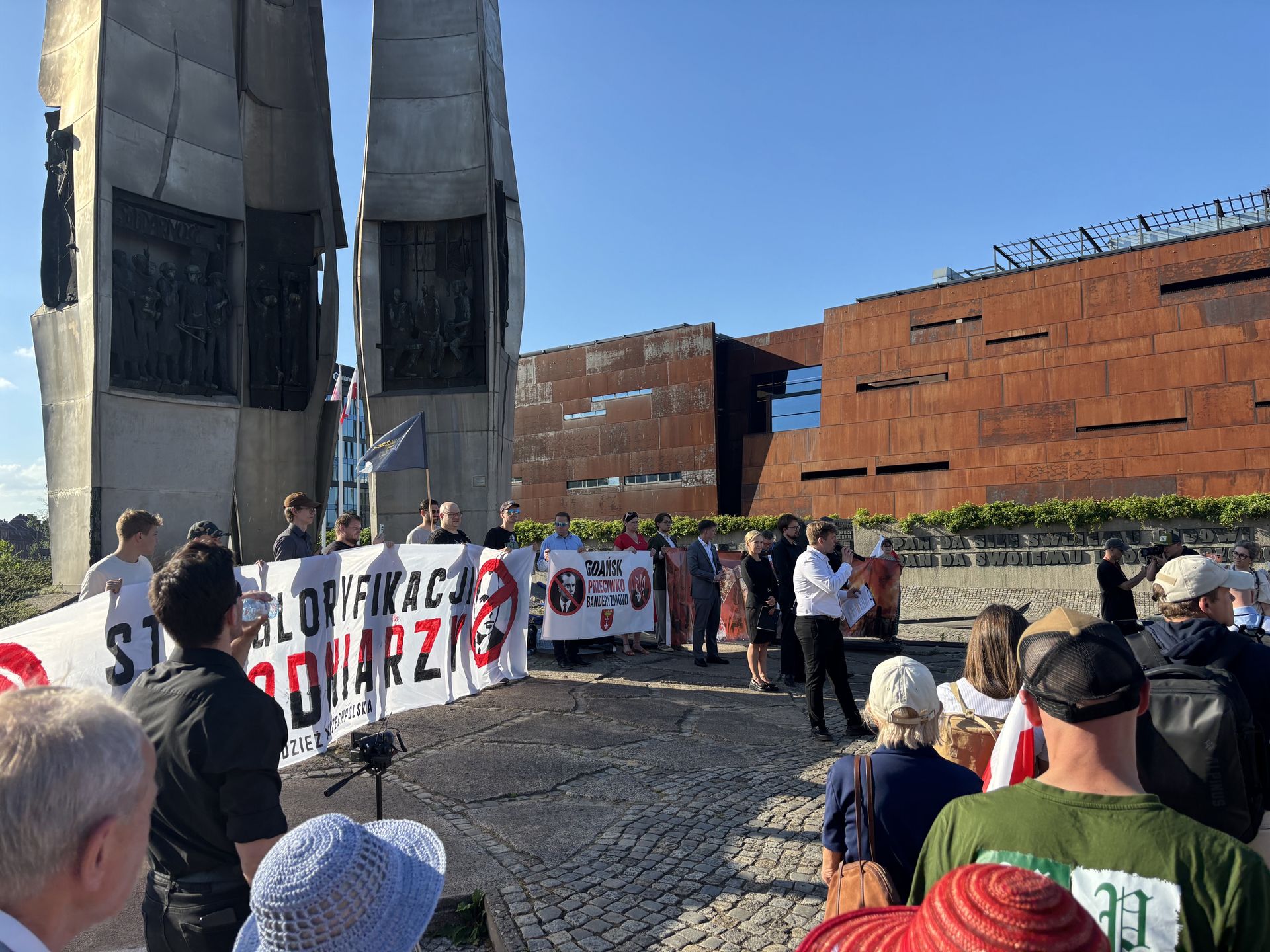 Byliśmy na proteście w Gdańsku. Manifestacja w kontrze do konferencji